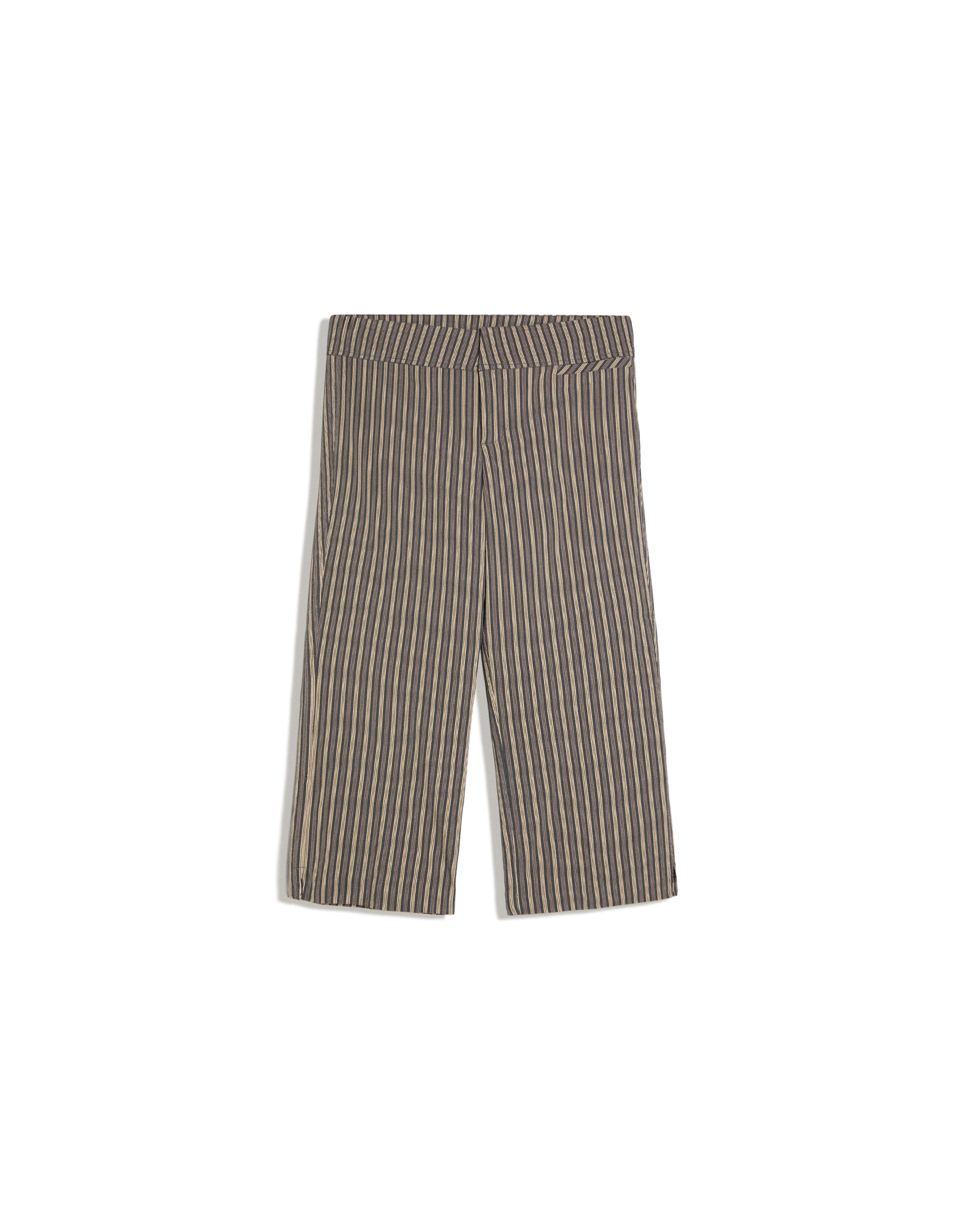 Capris with split hems — Brown