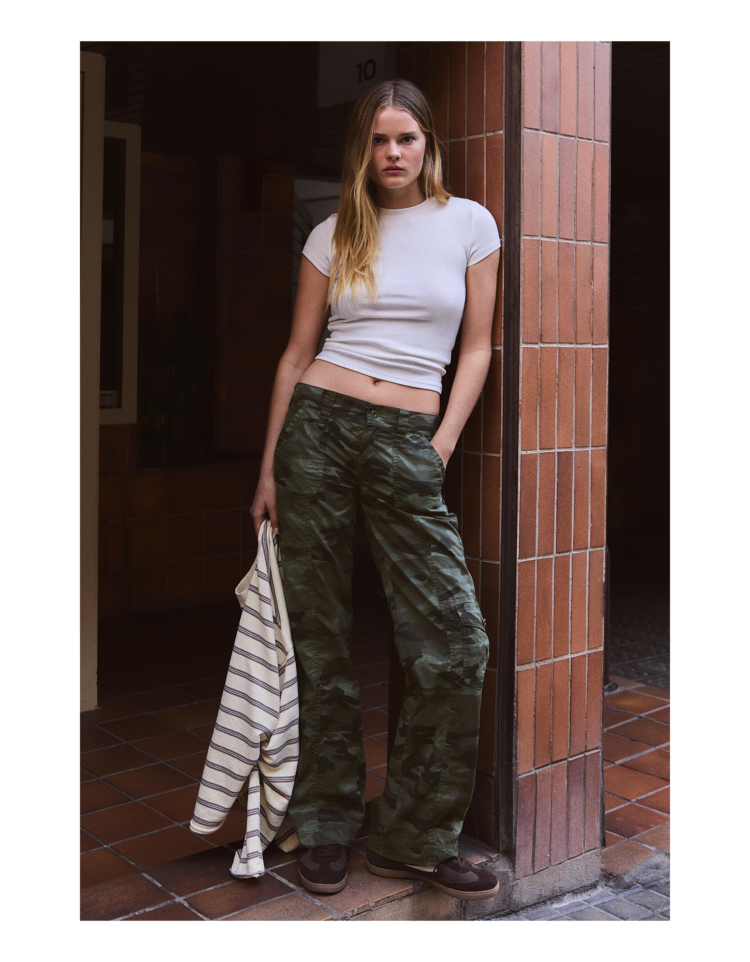 Printed straight-leg cargo trousers — Khaki