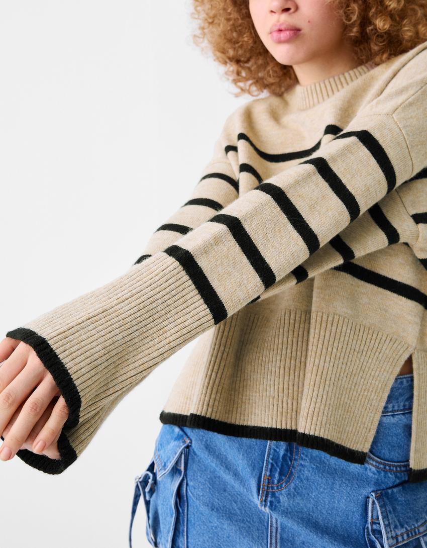 سويتر برقبة مستديرة-رملي-3