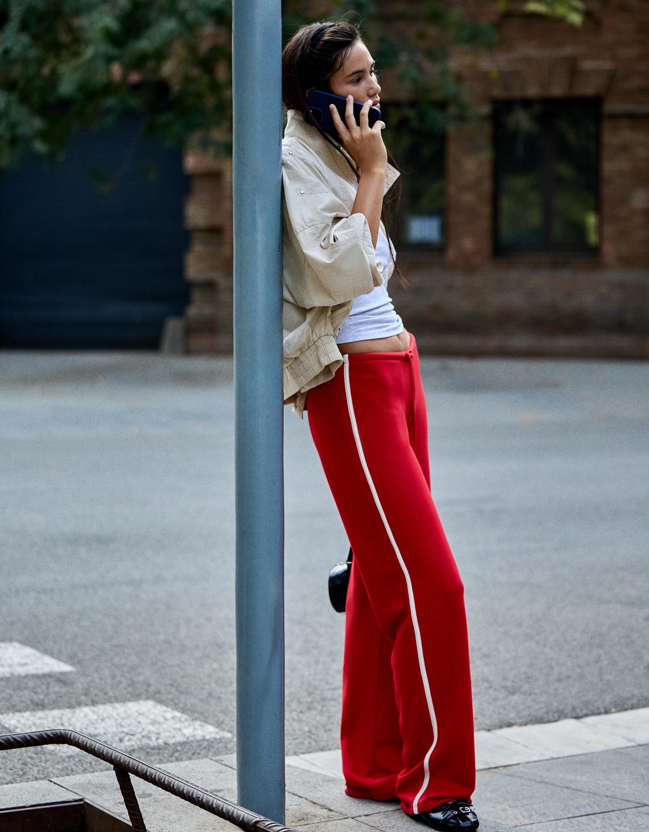 Side-stripe joggers — Red
