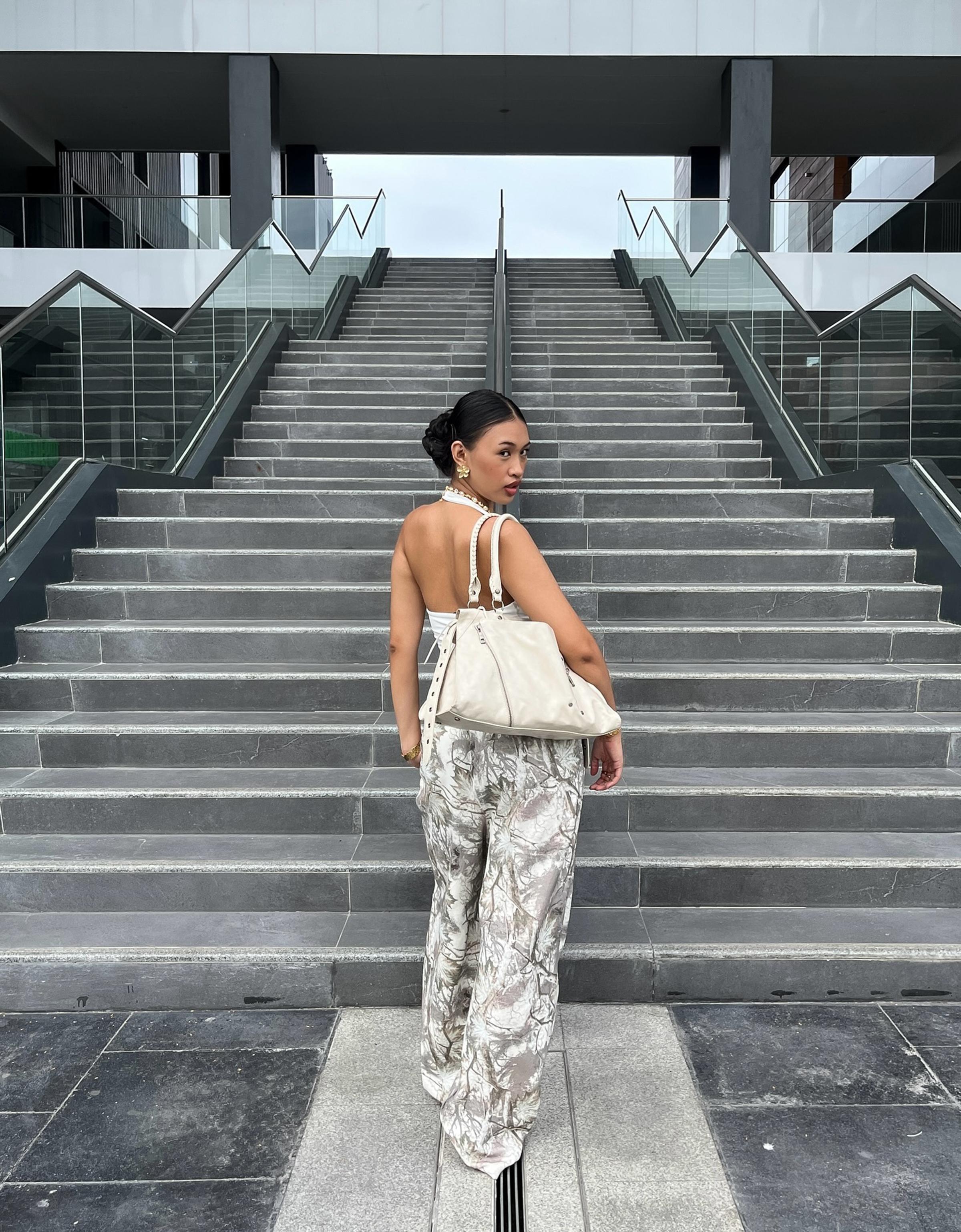 Bershka Bowlingtasche Damen Steinfarbe