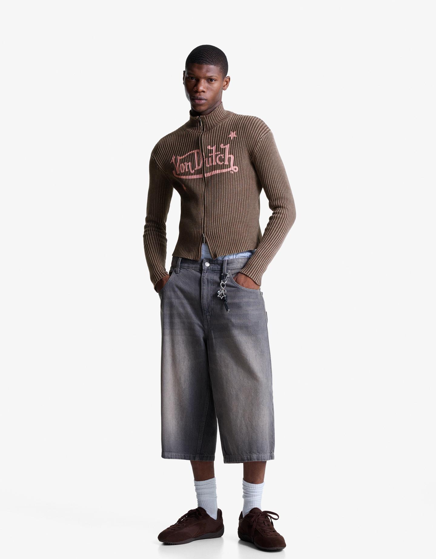 Bershka kurtka von dutch z zamkiem błyskawicznym i nadrukiem brązowy