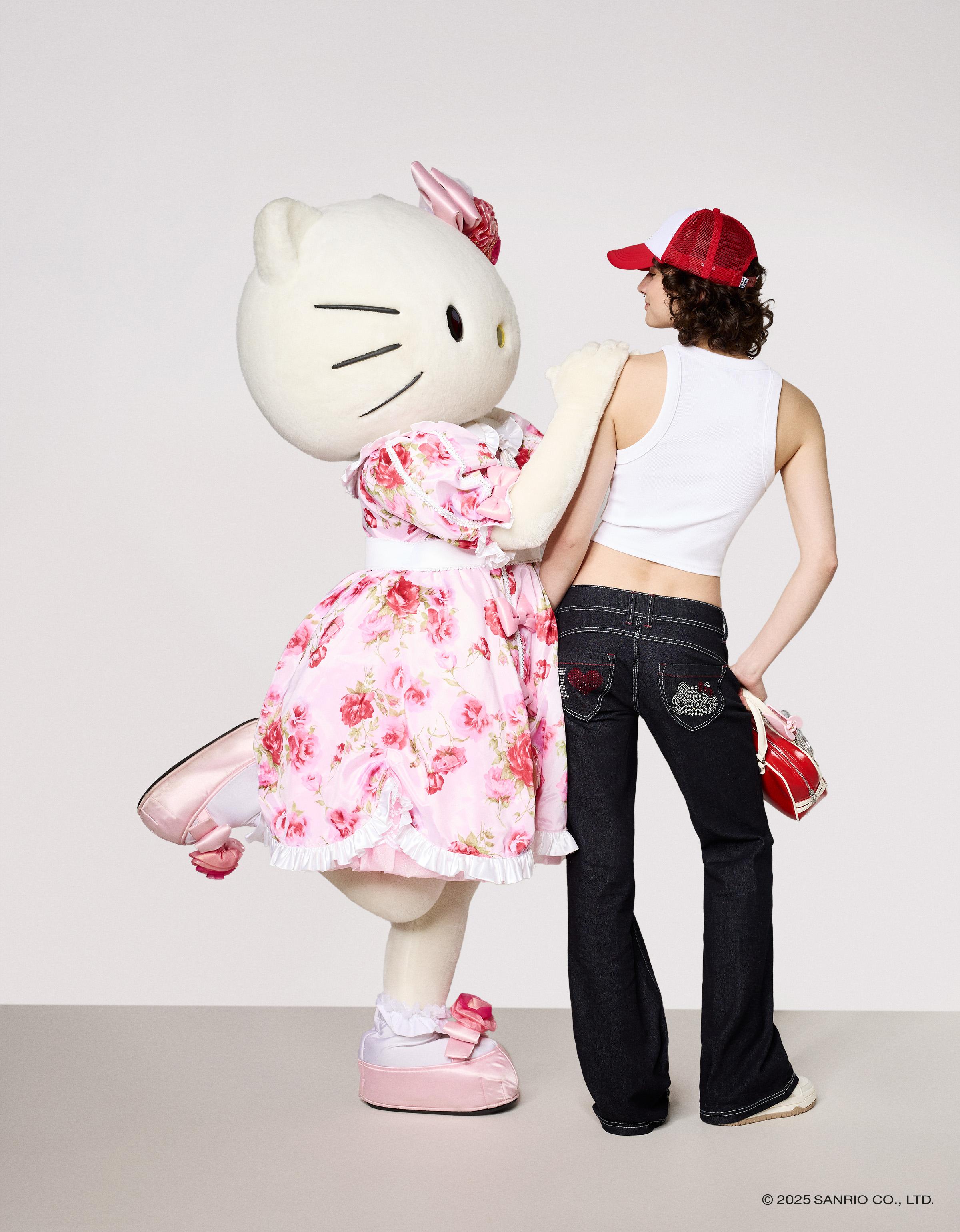 Hello Kitty boot-cut jeans - BSK Teen | Bershka