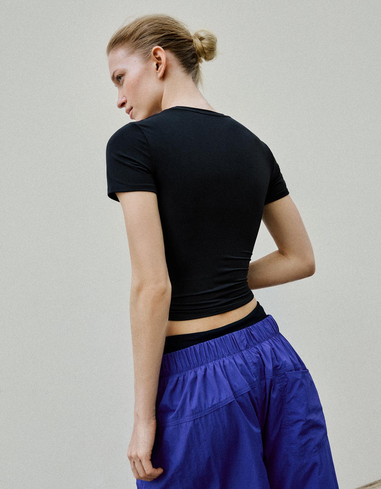 Short sleeve technical fabric breathable & quick-dry T-shirt — Black