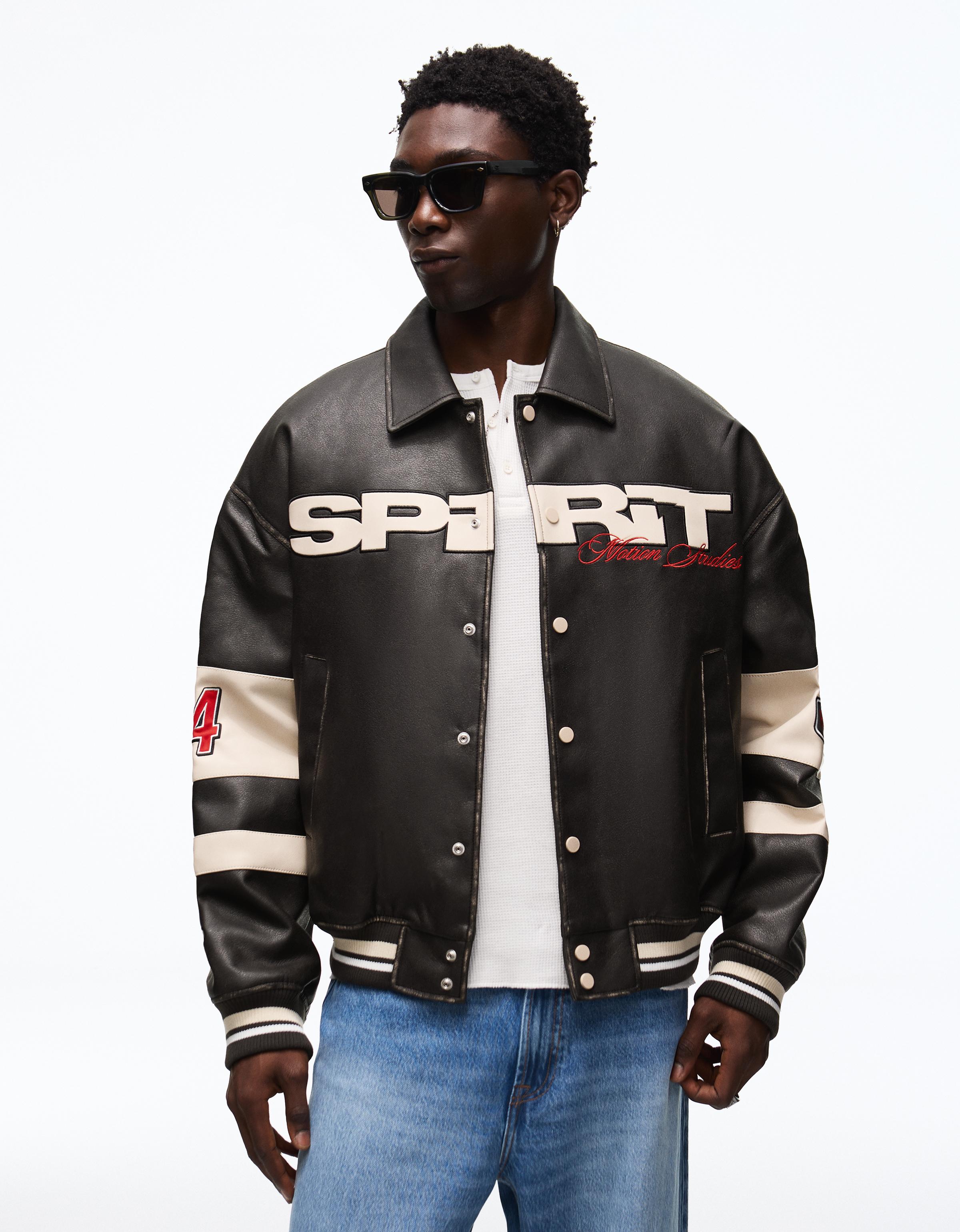 Bershka Cazadora Efecto Piel Gráfica Hombre Negro