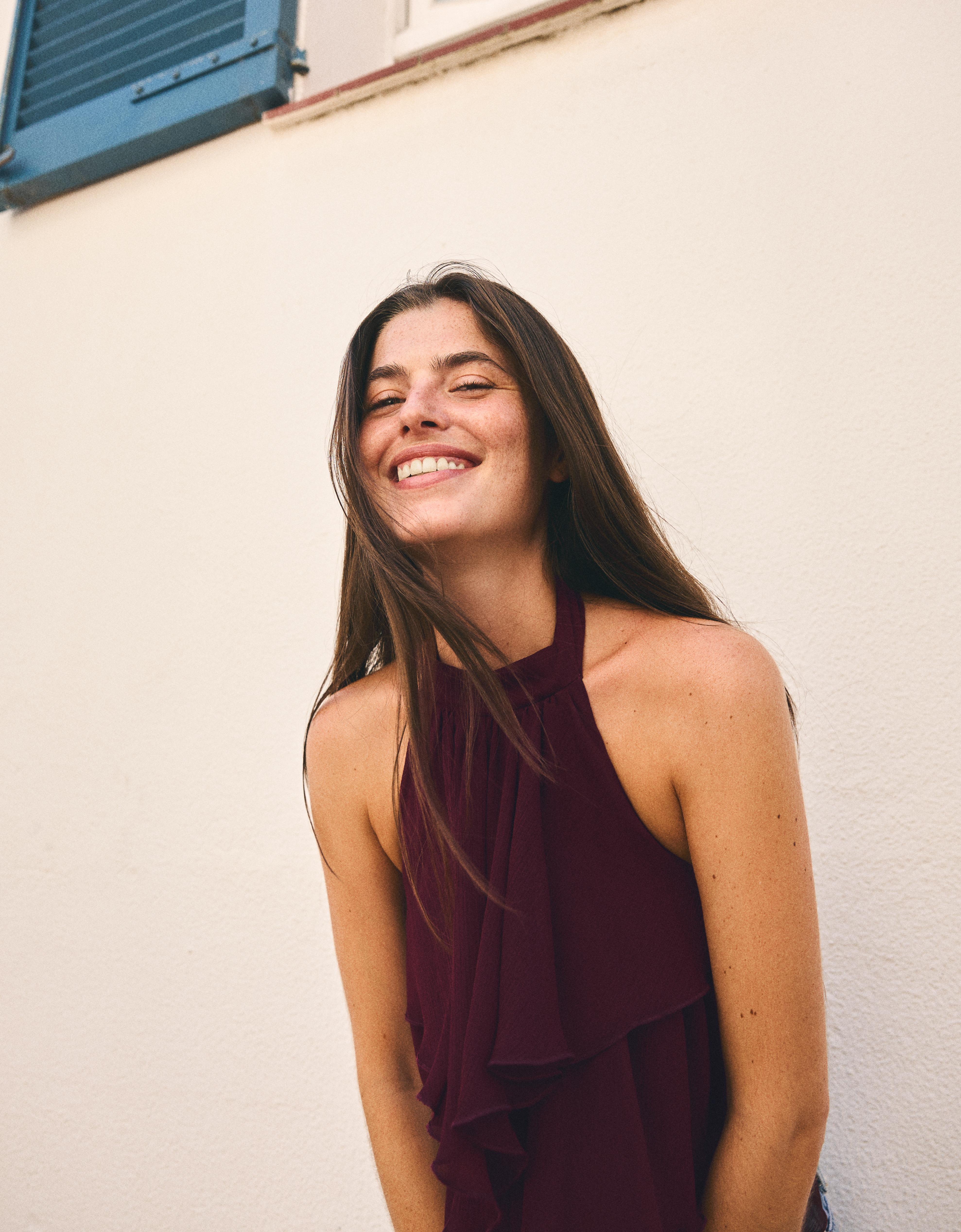 Ruffle halter neck top — Maroon