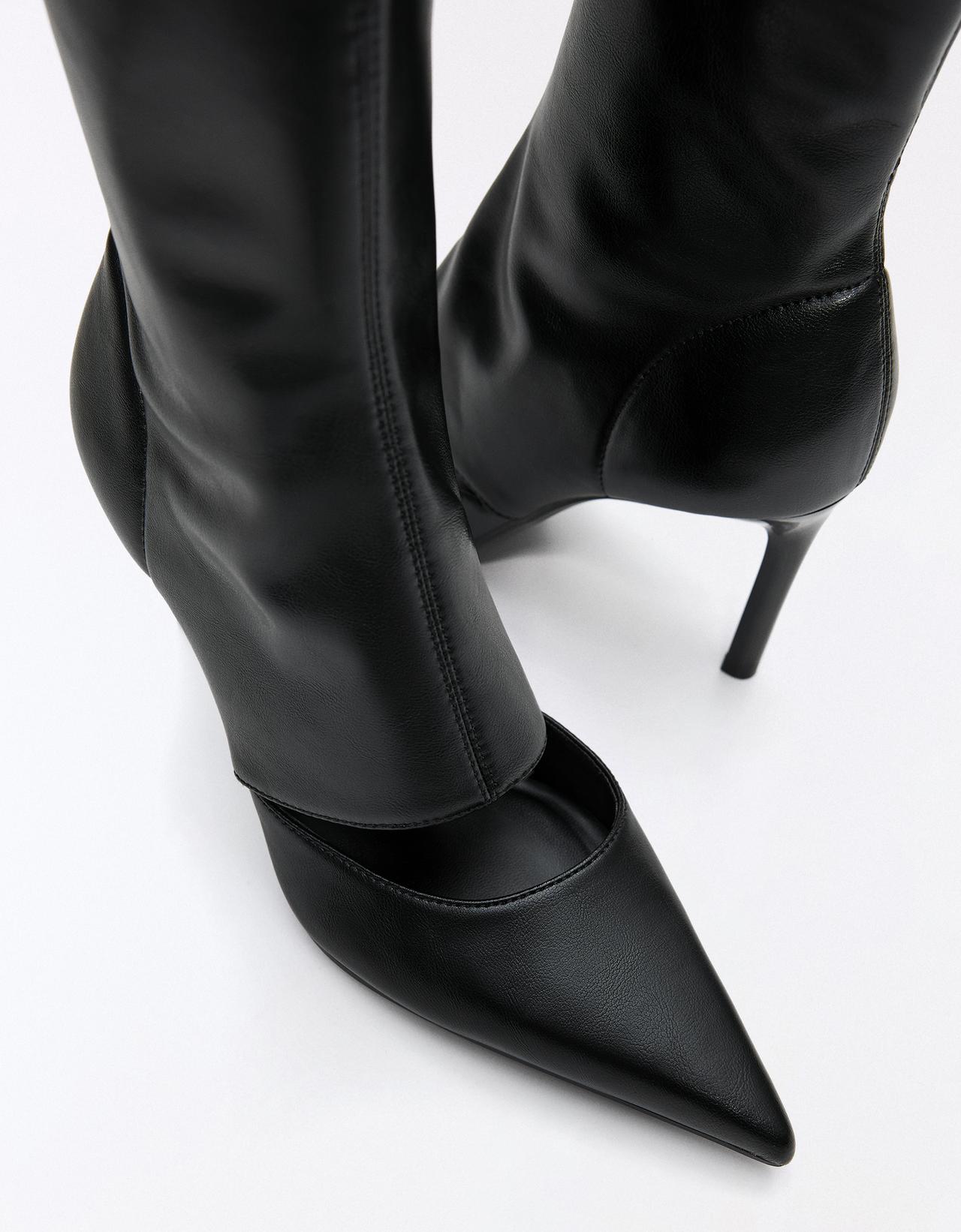 Cut-out heeled shoes — BLACK