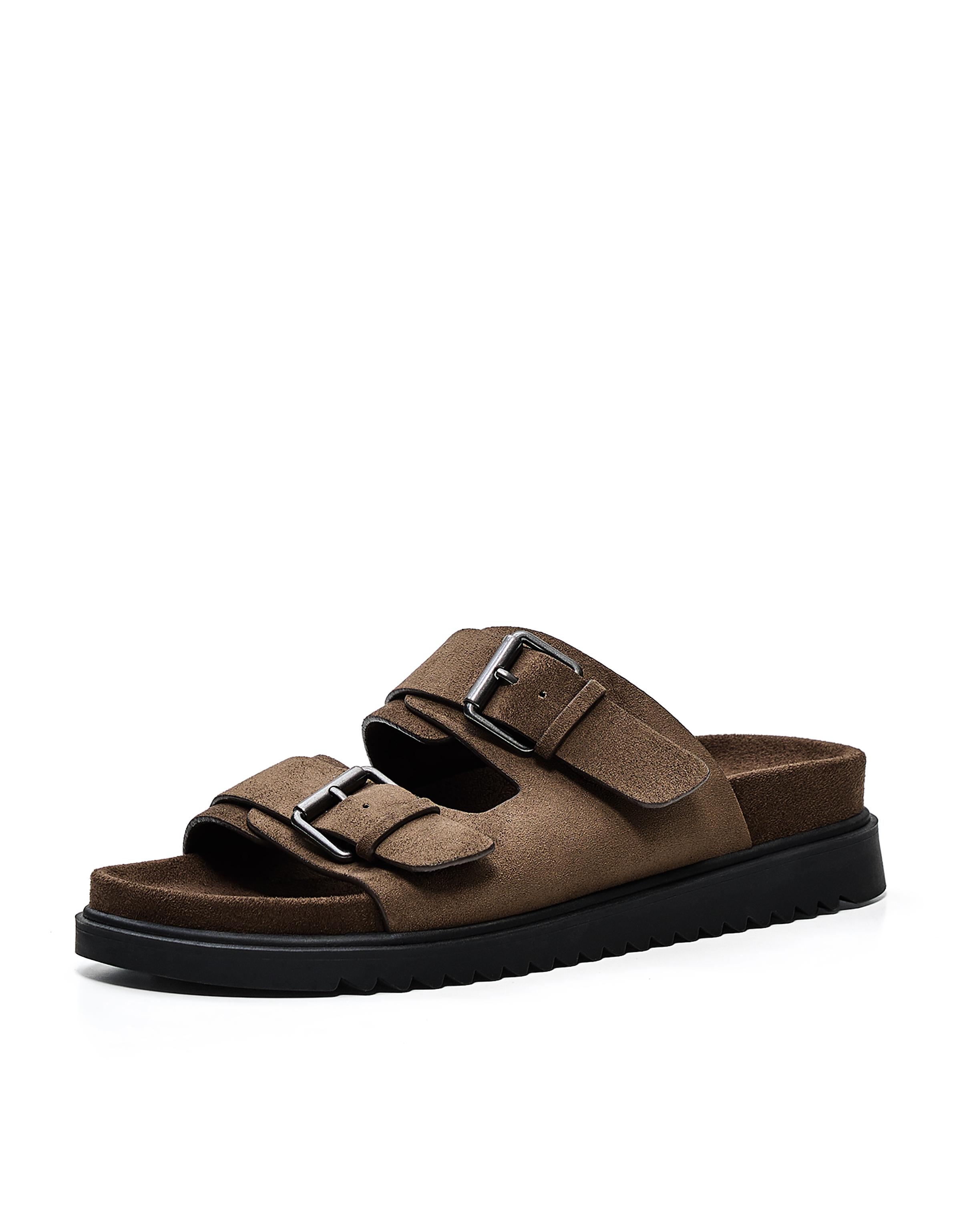 BUCKLED SANDALS — BROWN