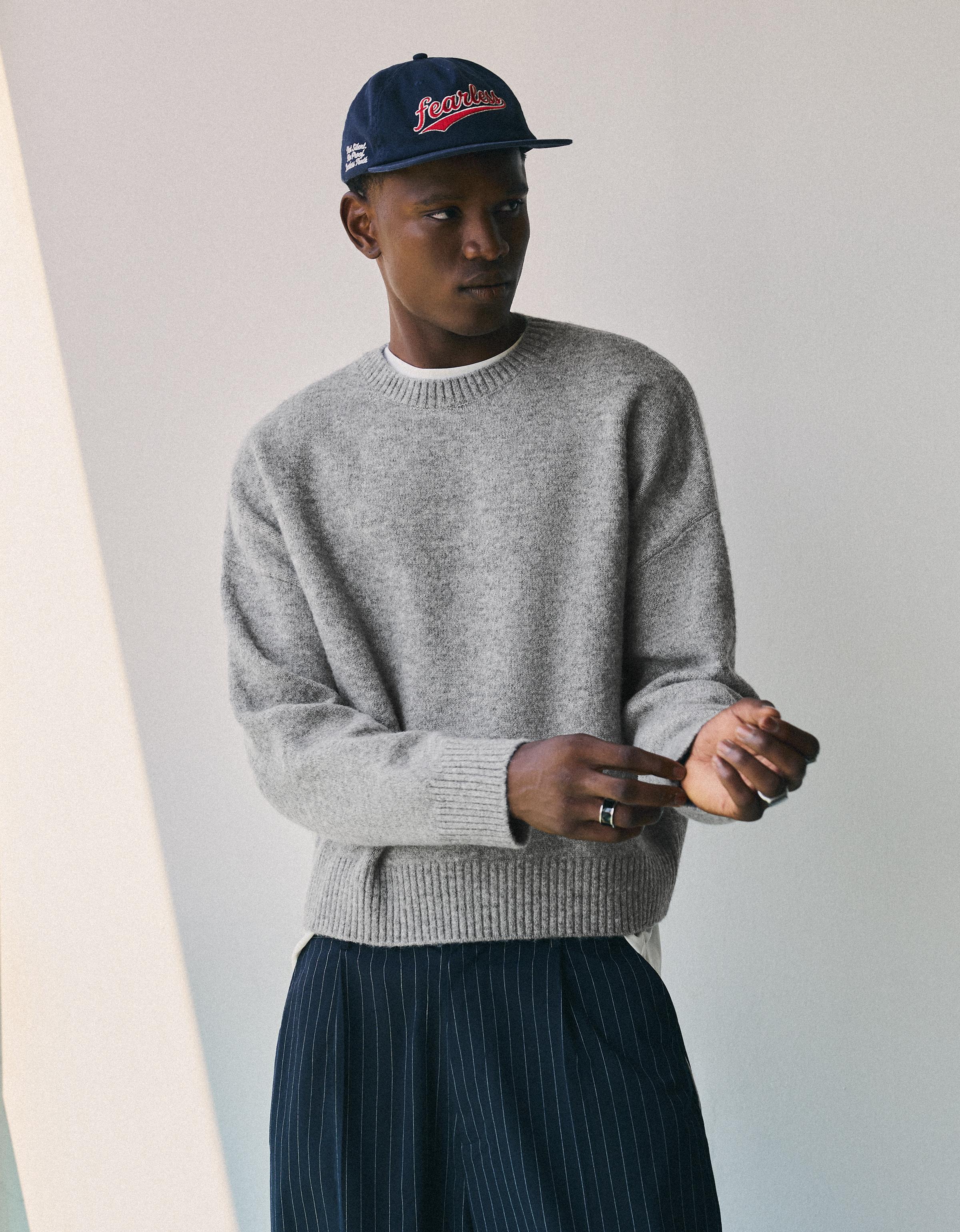 Boxy round neck jumper — Grey