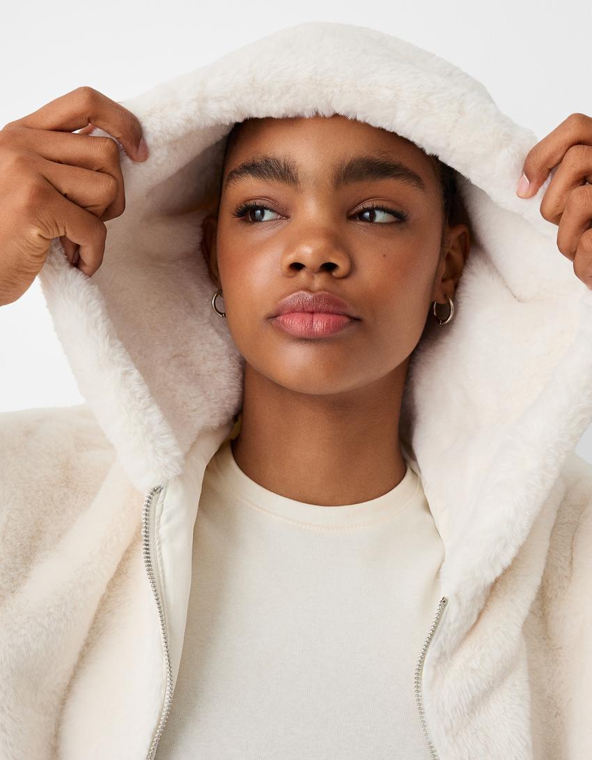 Jacket with faux fur hood-Off white