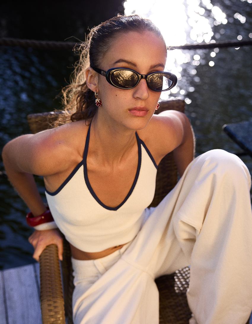 Contrast halter top-Cream