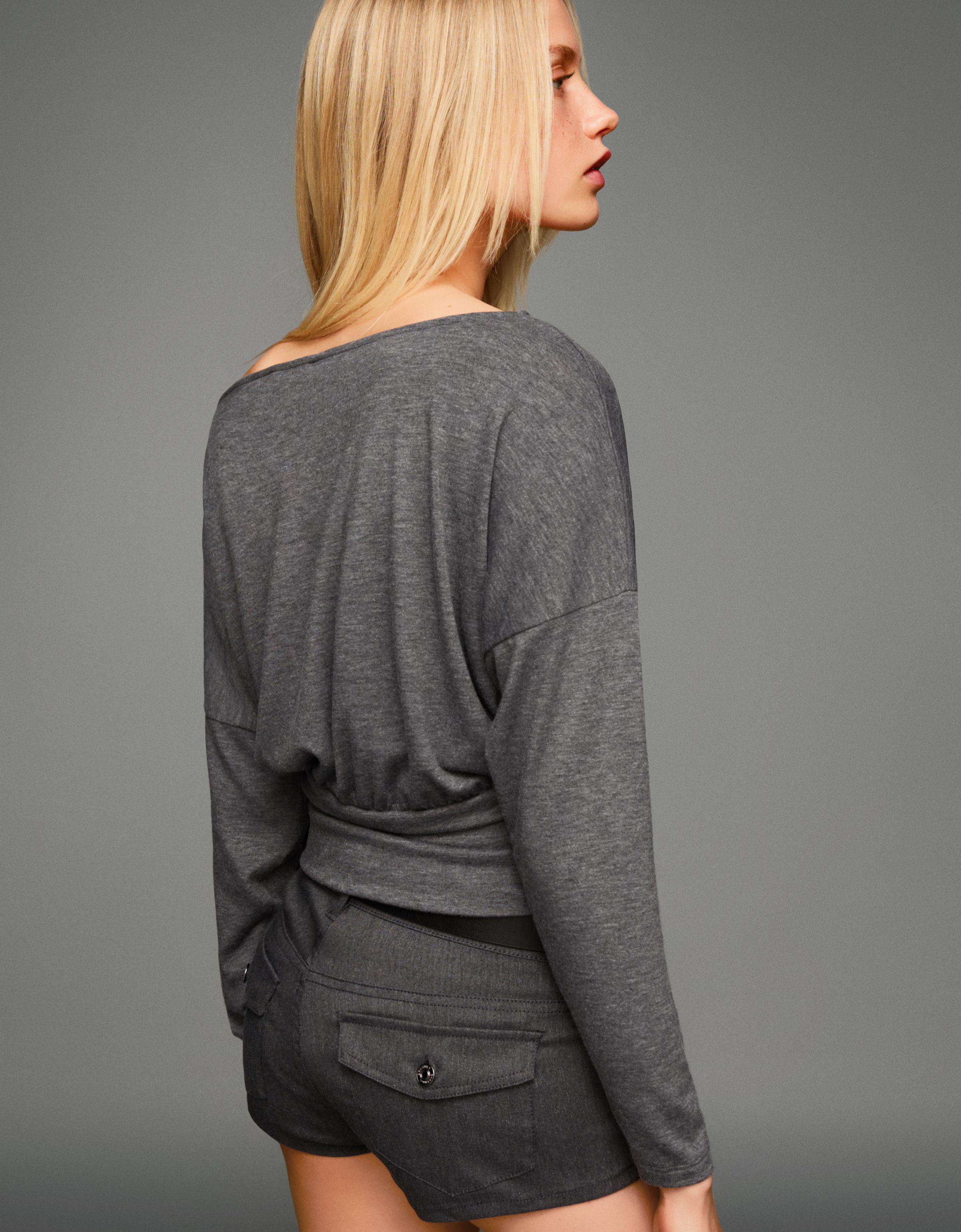 Long sleeve boat neck T-shirt with cummerbund