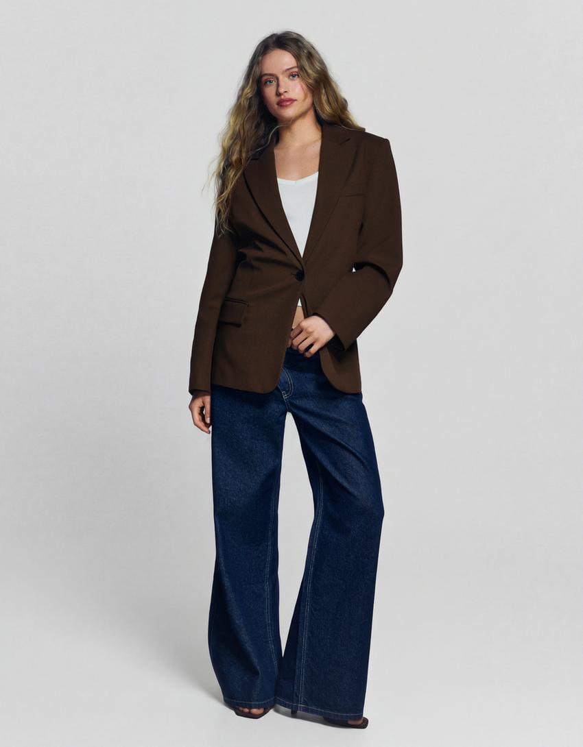 Blazer med spänne baktill baksida-Brun