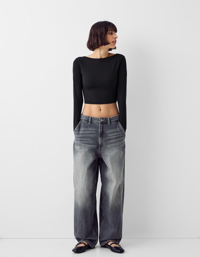 Long sleeve T-shirt with an open back-Black