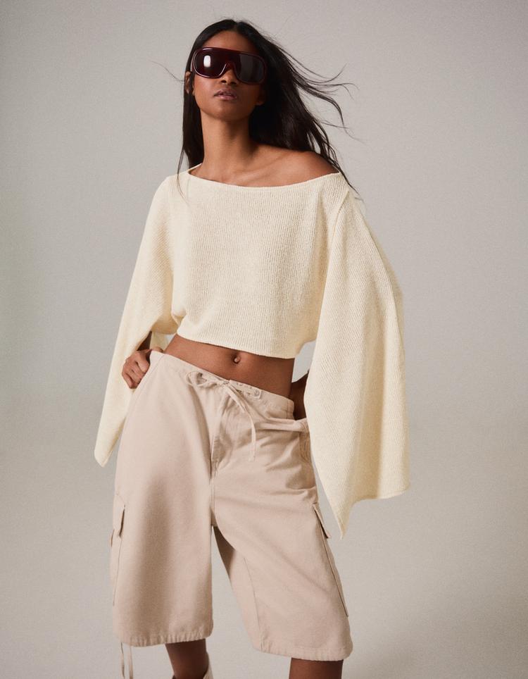 Metallic thread asymmetric cape — Sand
