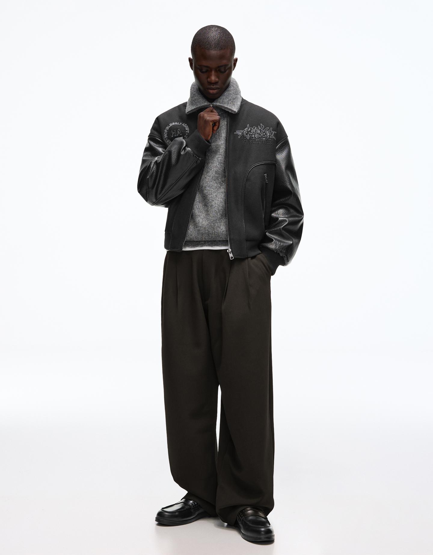 Bershka spodnie o kroju super baggy tailoring czarny