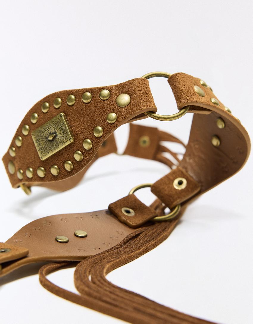 Szegecses és rojtokkal díszített öv-Barna