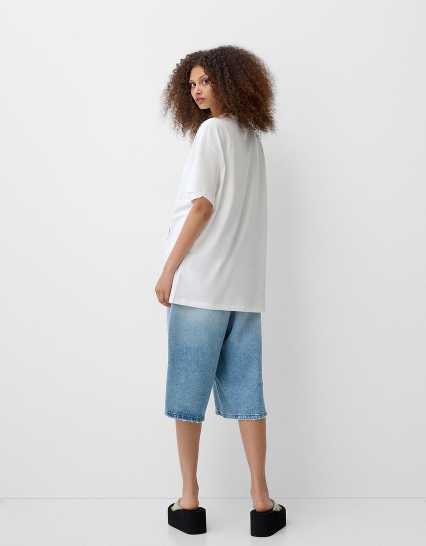 تيشرت بأكمام قصيرة وطبعة-أبيض مطفي-1