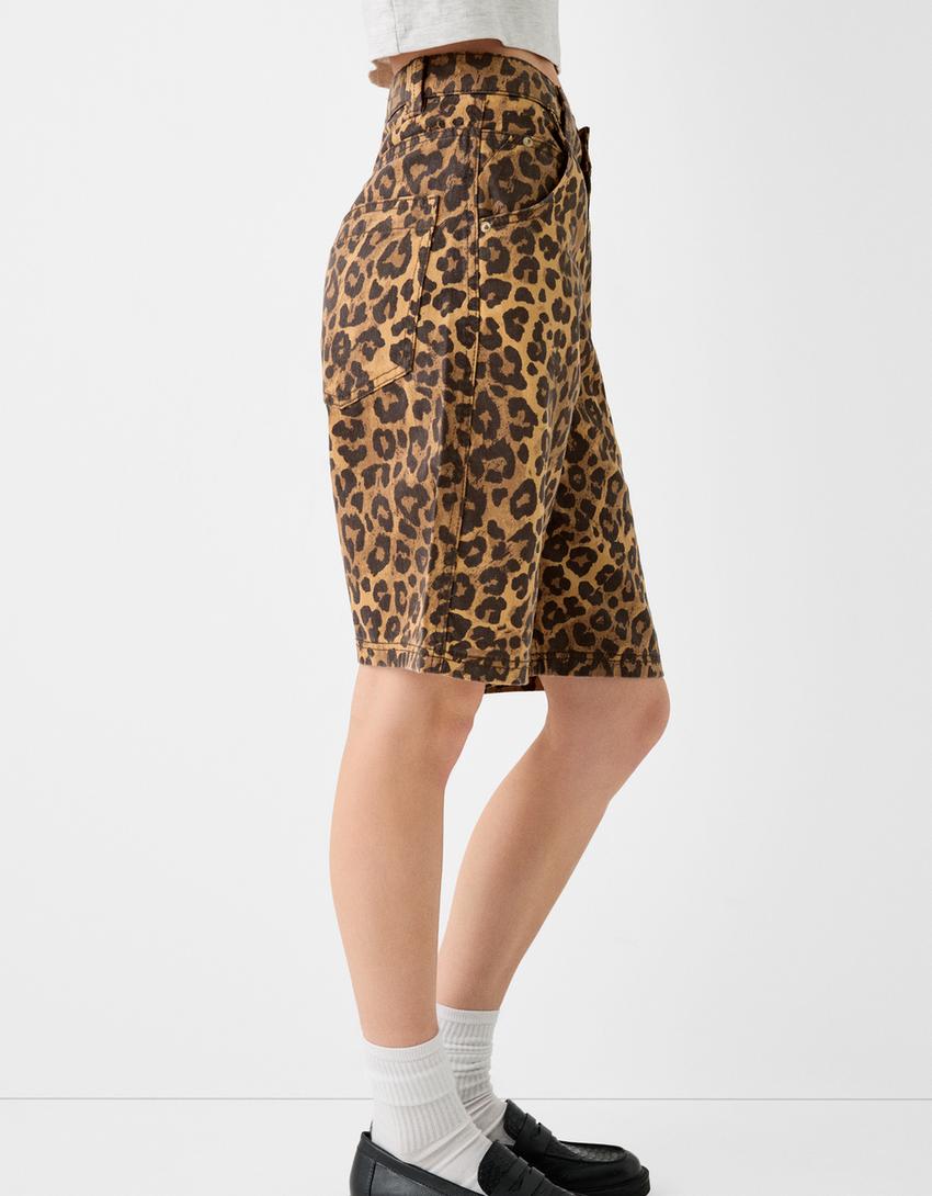شورت برمودا تويل بطبعة حيوانية-جملي-1