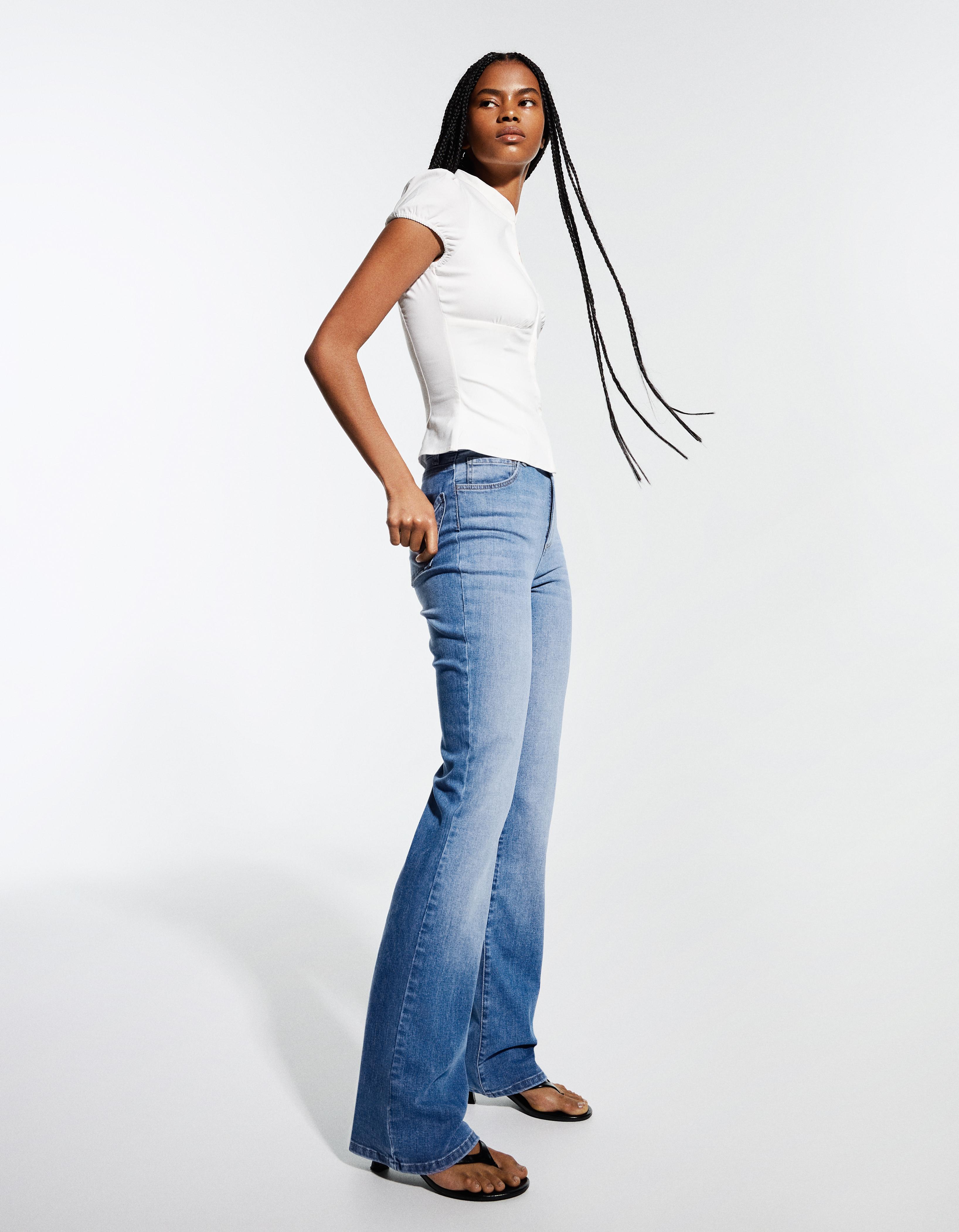 Flared jeans — Light blue