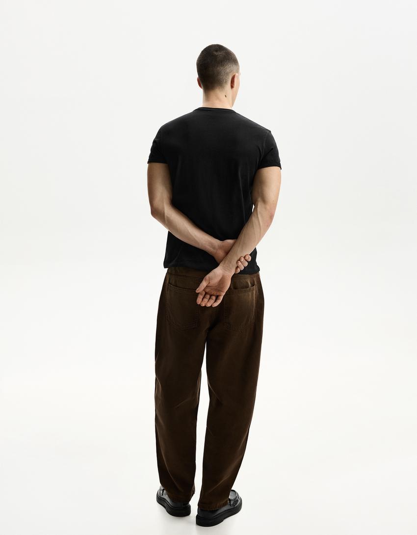 Embroidered short sleeve roll-up T-shirt-Black