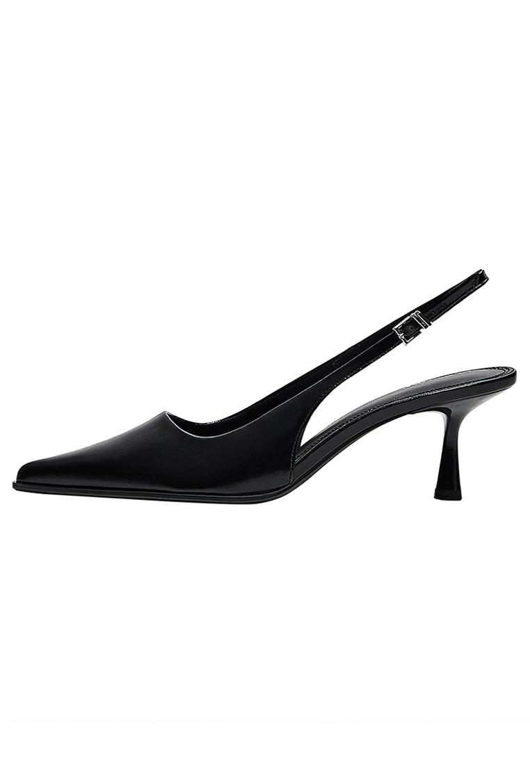 HEELED SHOES WITH BUCKLE DETAIL — BLACK