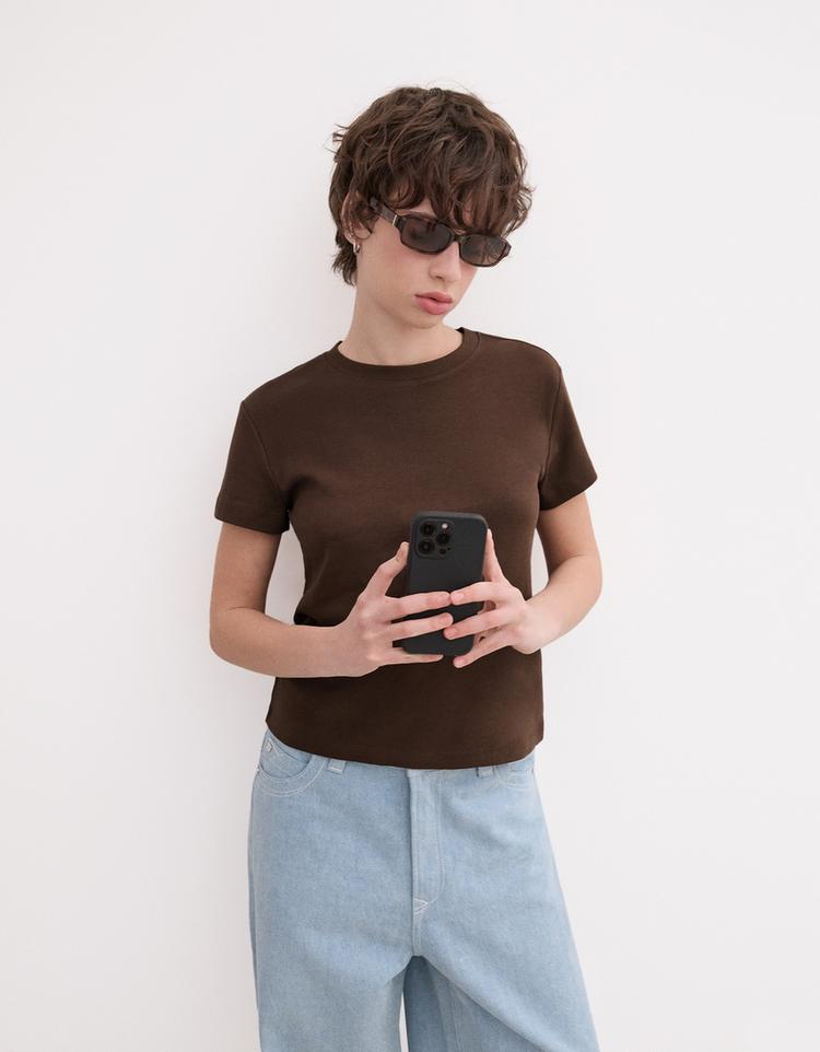 Ağır pamuklu kısa kollu t-shirt