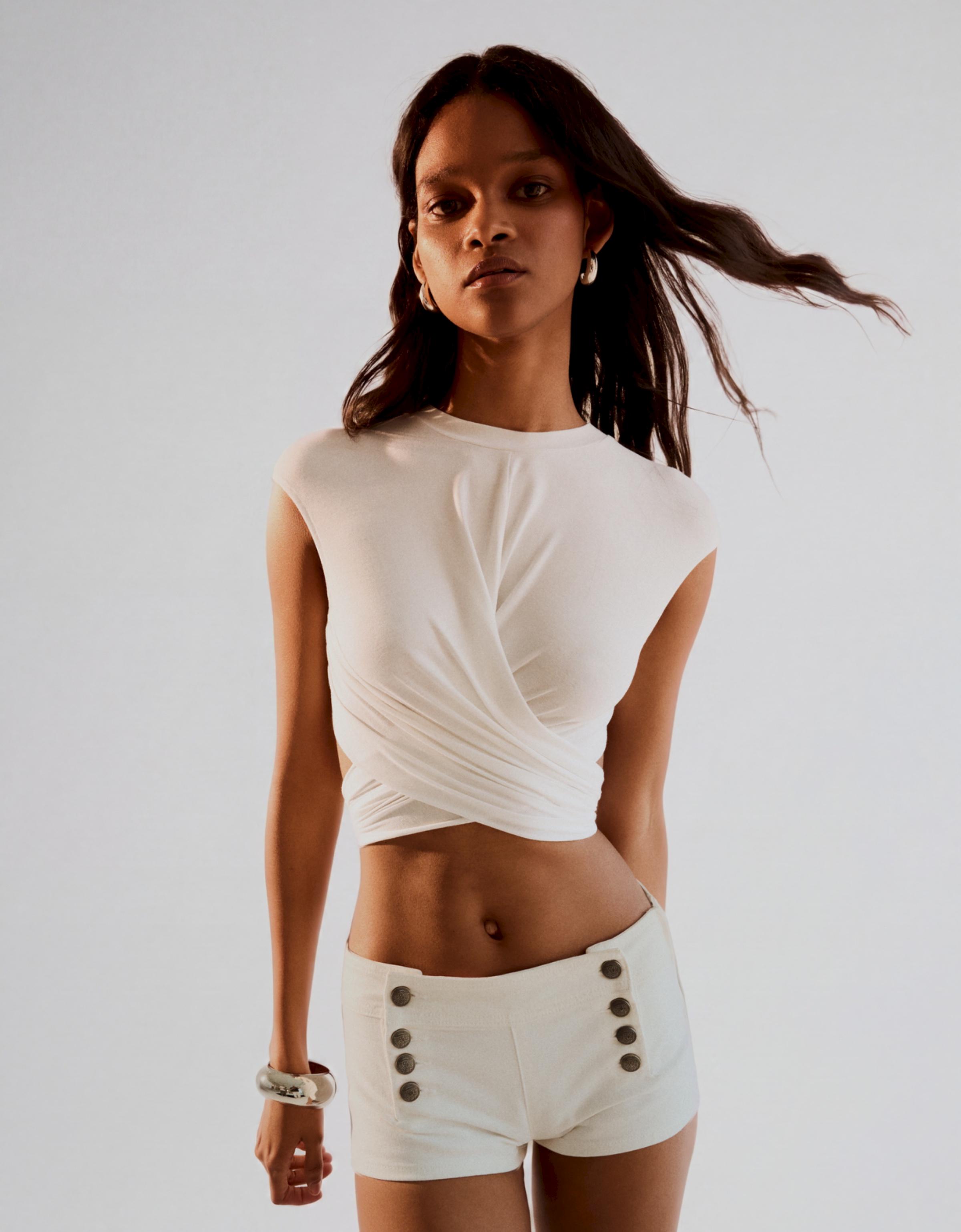 Round neck top with back knot — Off white