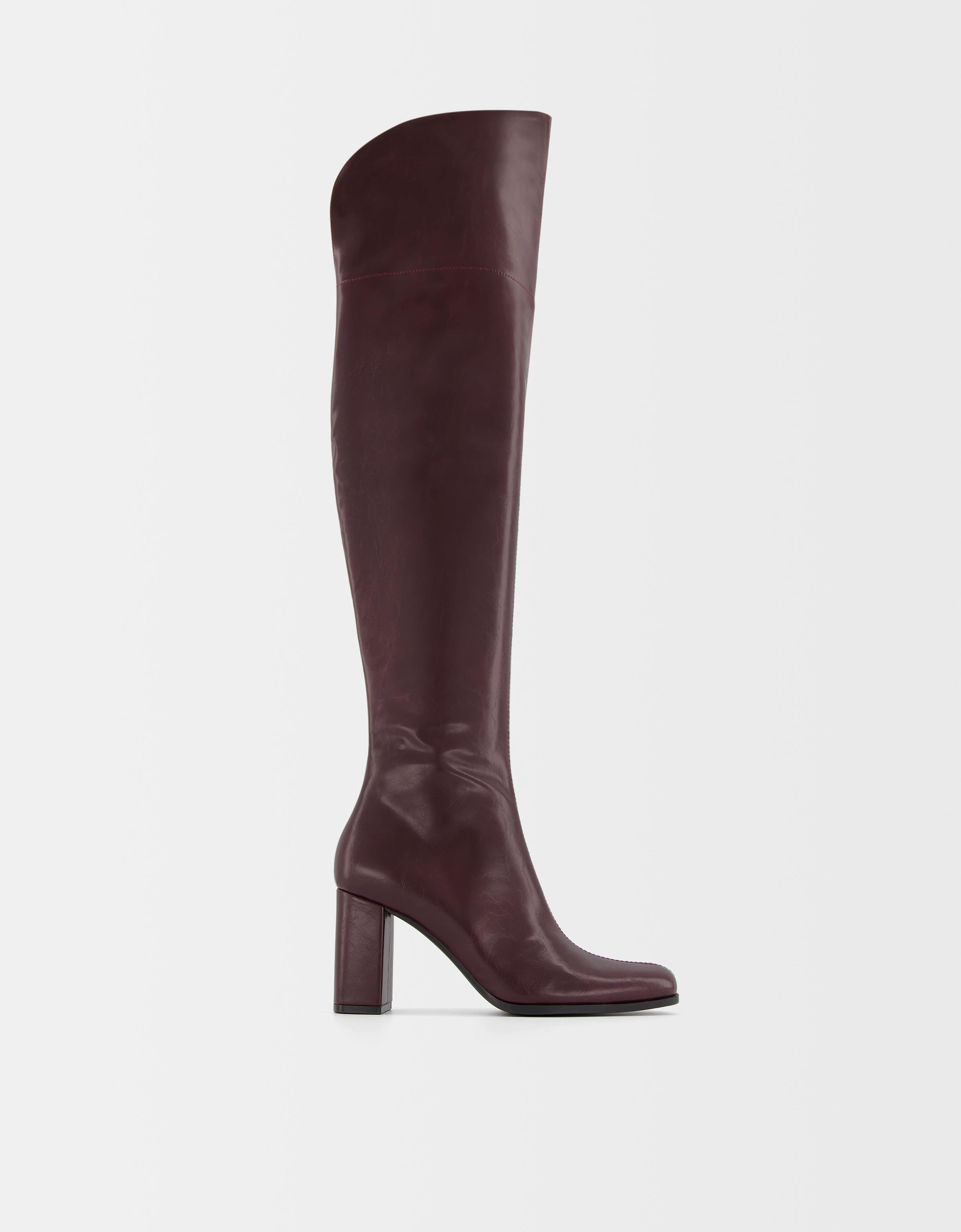 Bershka Absatzstiefel Mit Xl-Schaft Damen 39 Granatrot