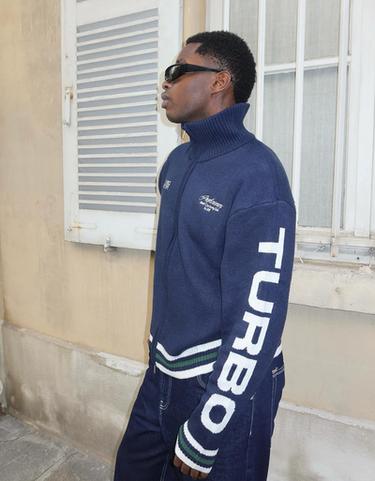 Үйдегі порно видеолар Көз байланған жыныстық қатынас