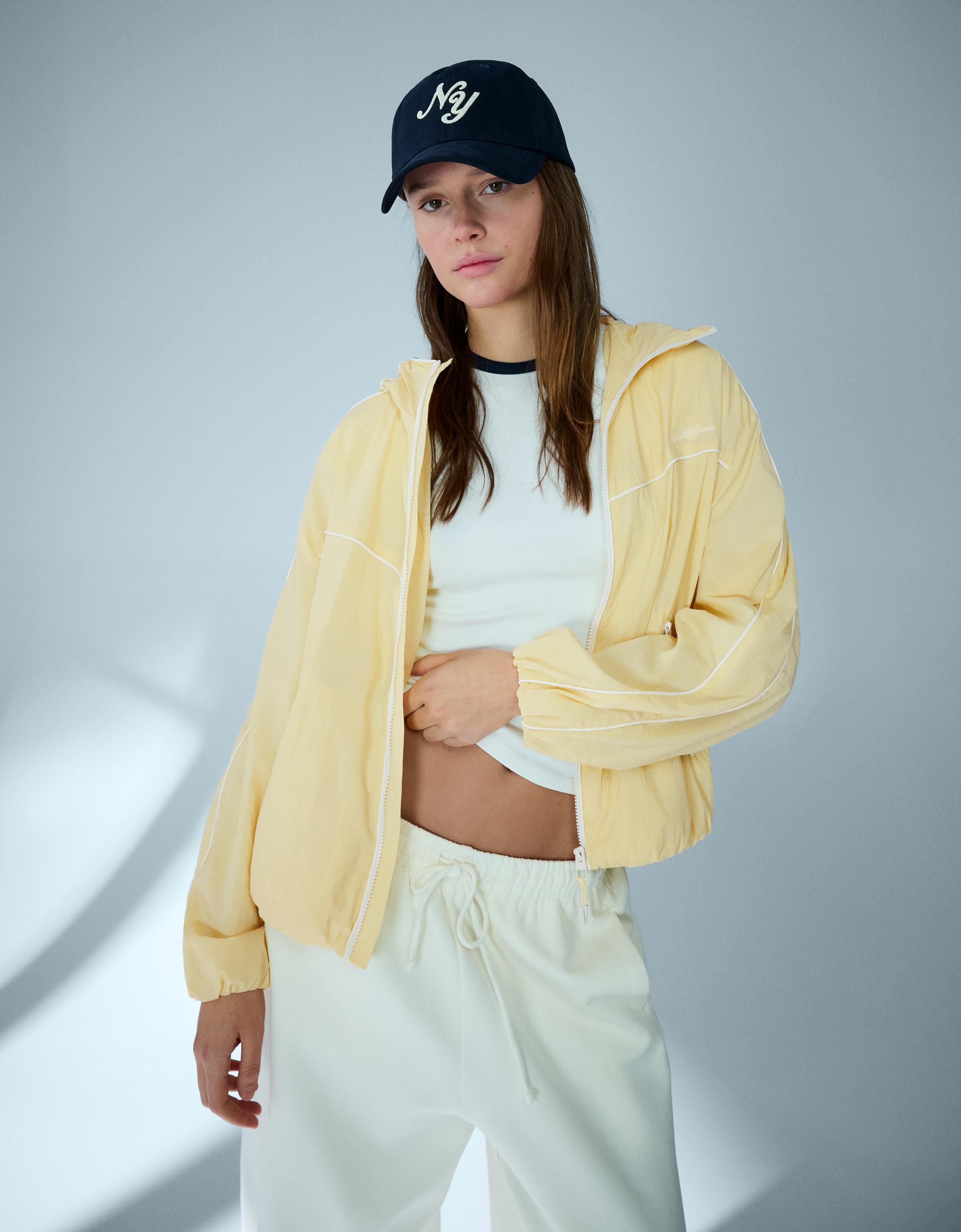 Bershka Technische Jacke Mit Kapuze Damen Xs Beige