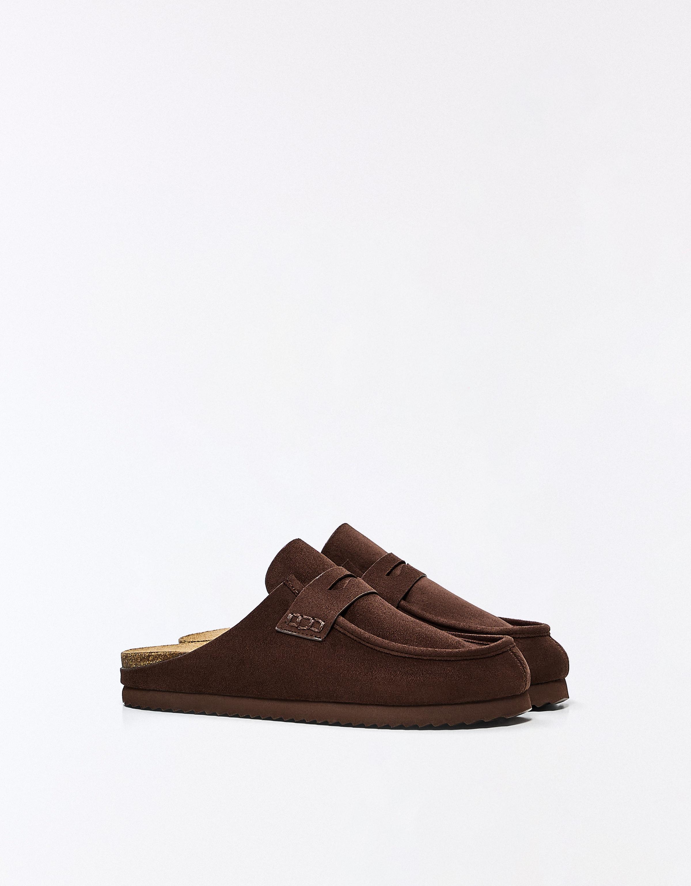 Mule clogs with mask detail — Brown