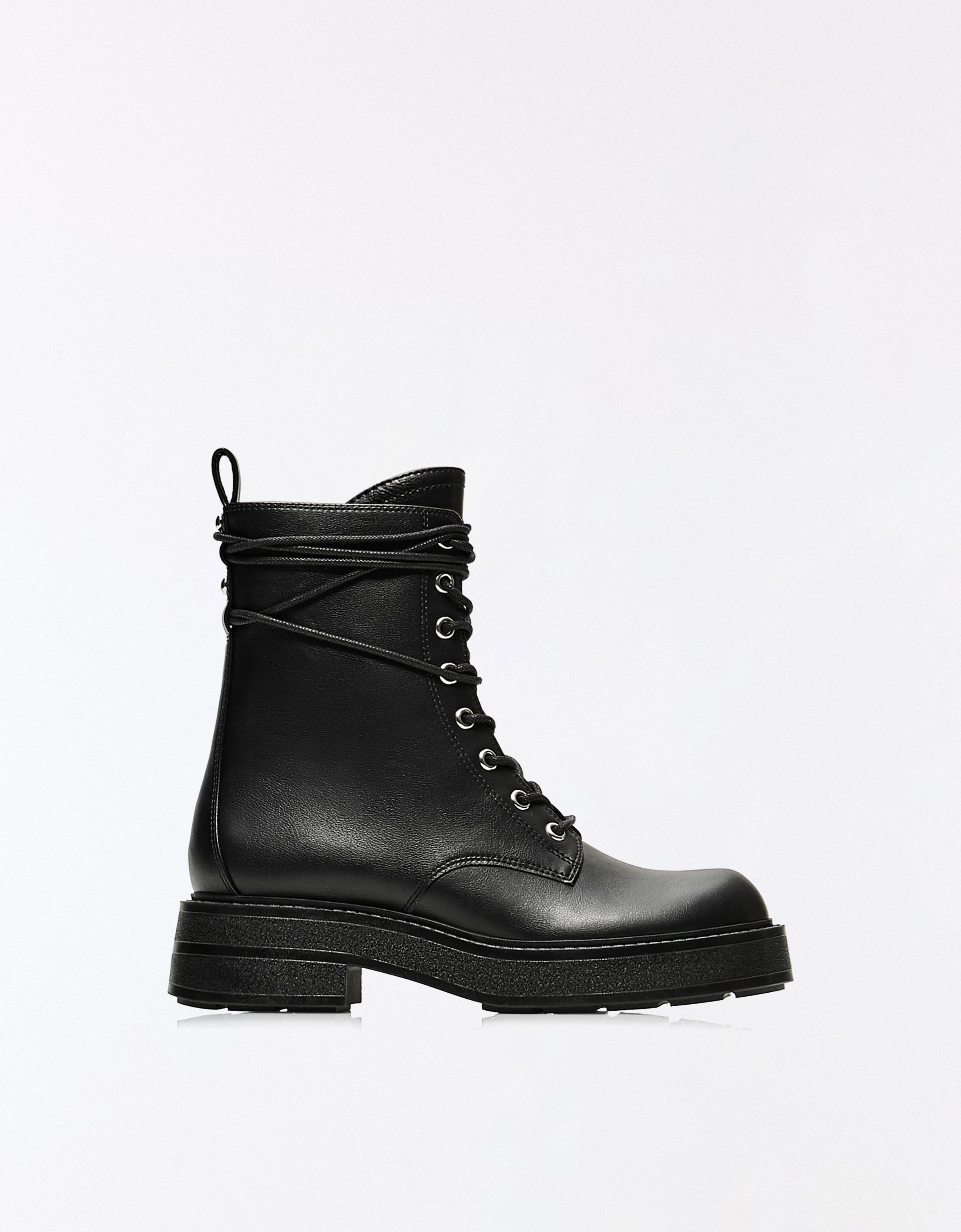Lace-up ankle boots — BLACK