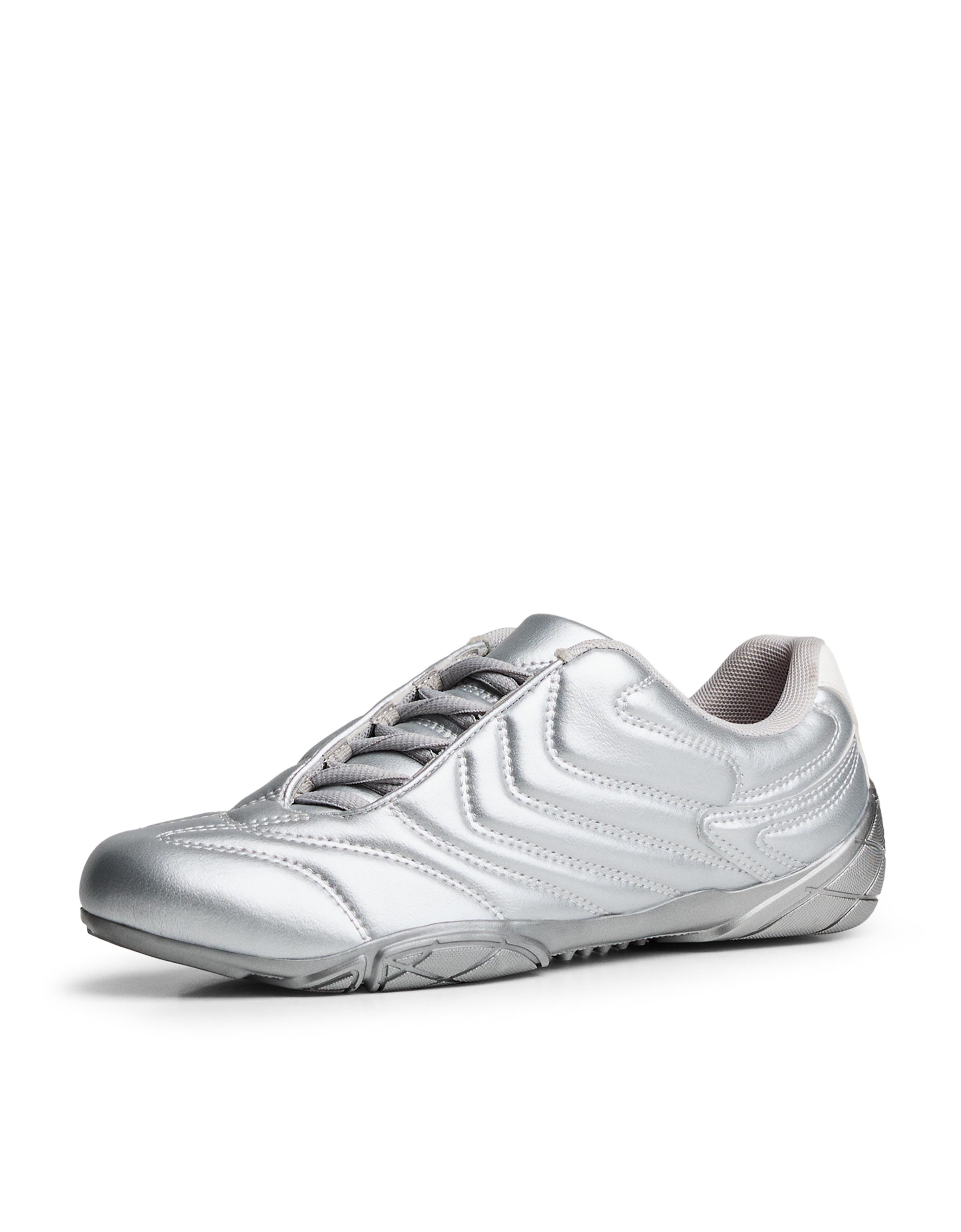 Football trainers