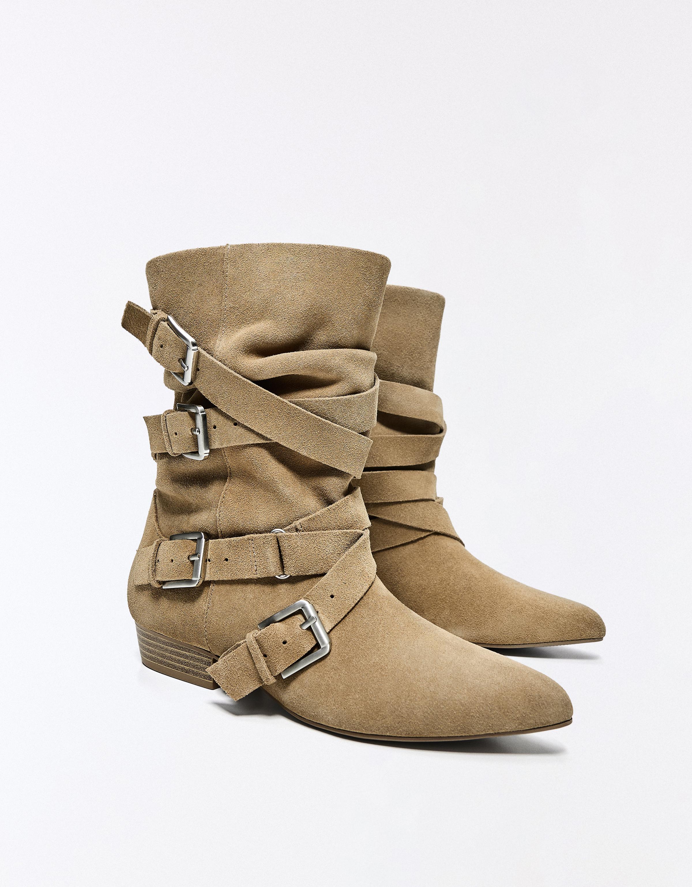 FLAT LEATHER BOOTS WITH BUCKLES — SAND