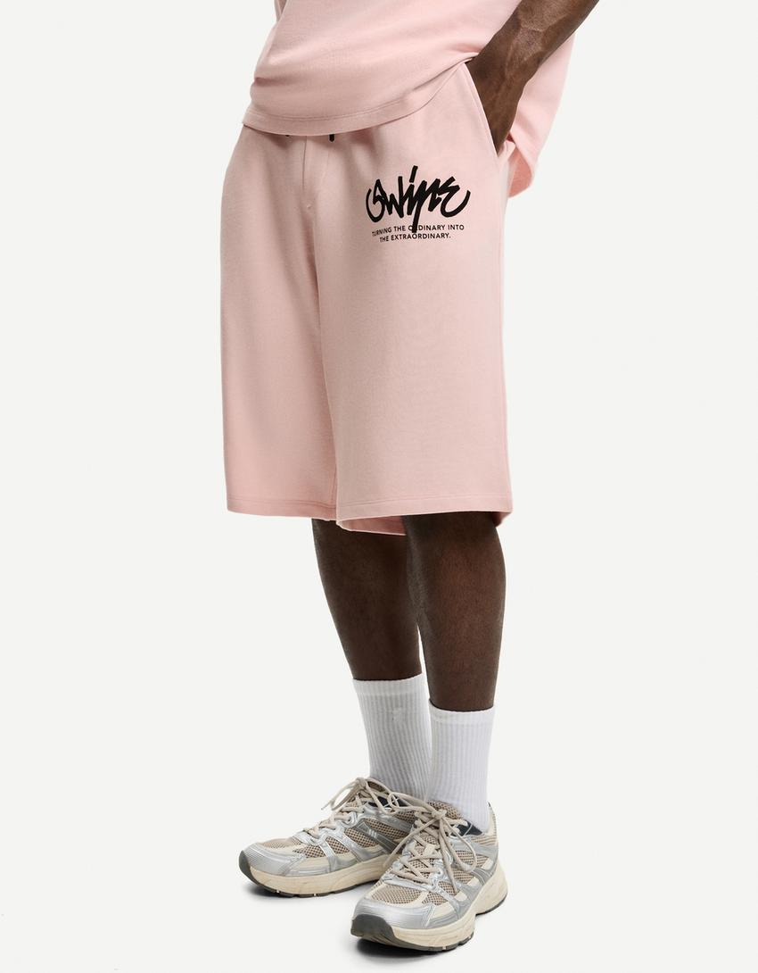 Plush Bermuda shorts with print-Pink-2