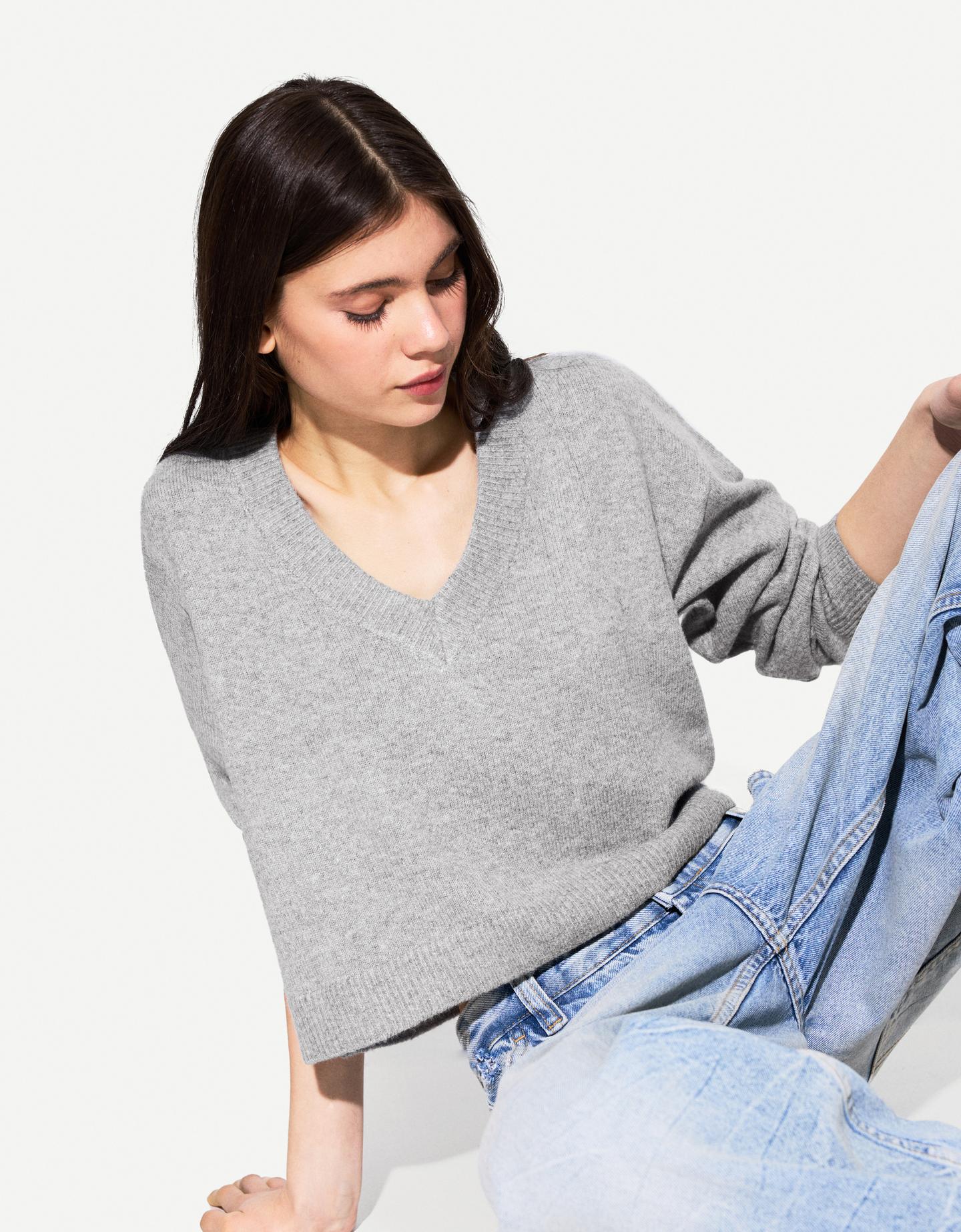 Bershka Pullover Mit V-Ausschnitt Cropped Damen L Grau günstig online kaufen