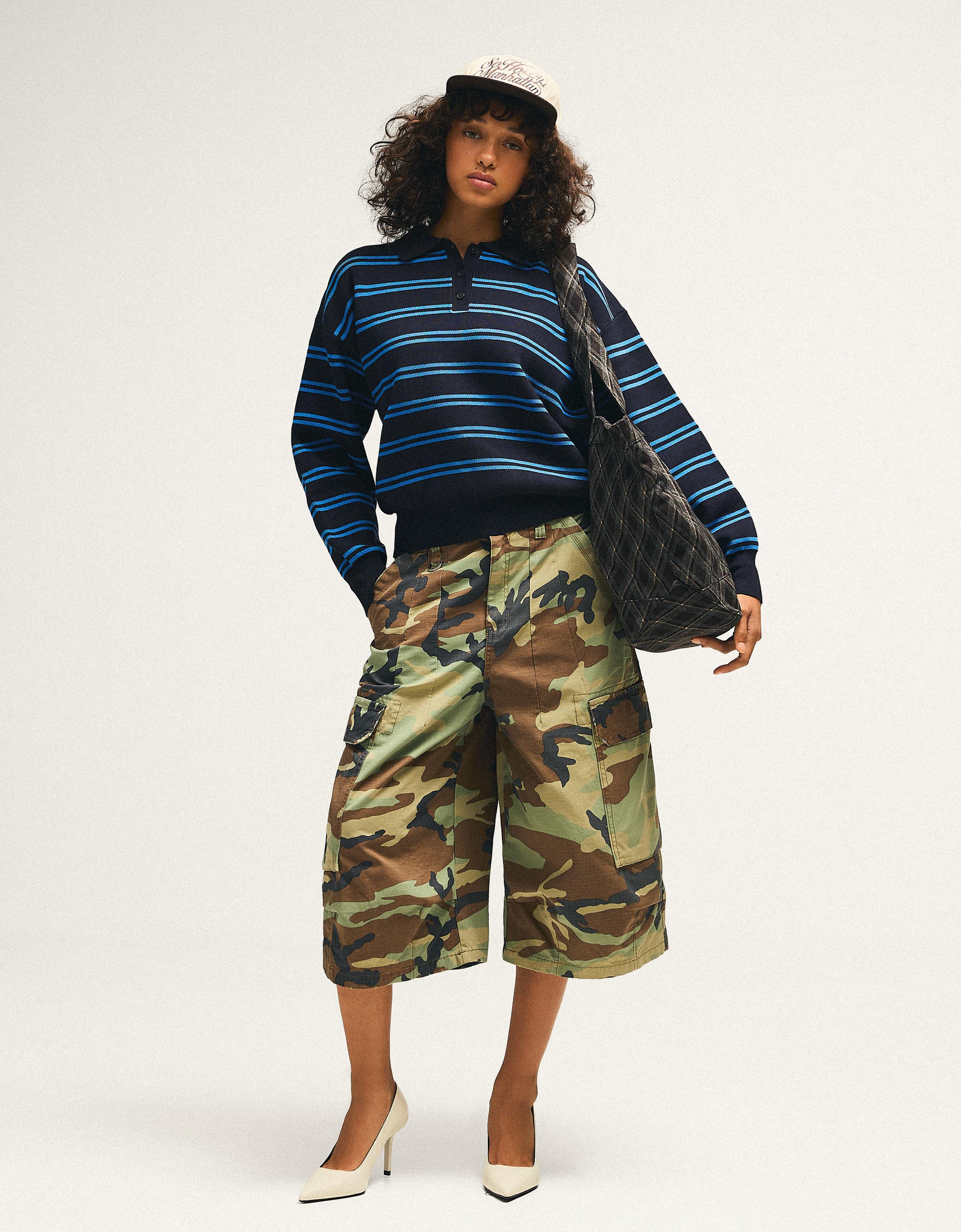 Printed cargo Bermuda shorts — Khaki