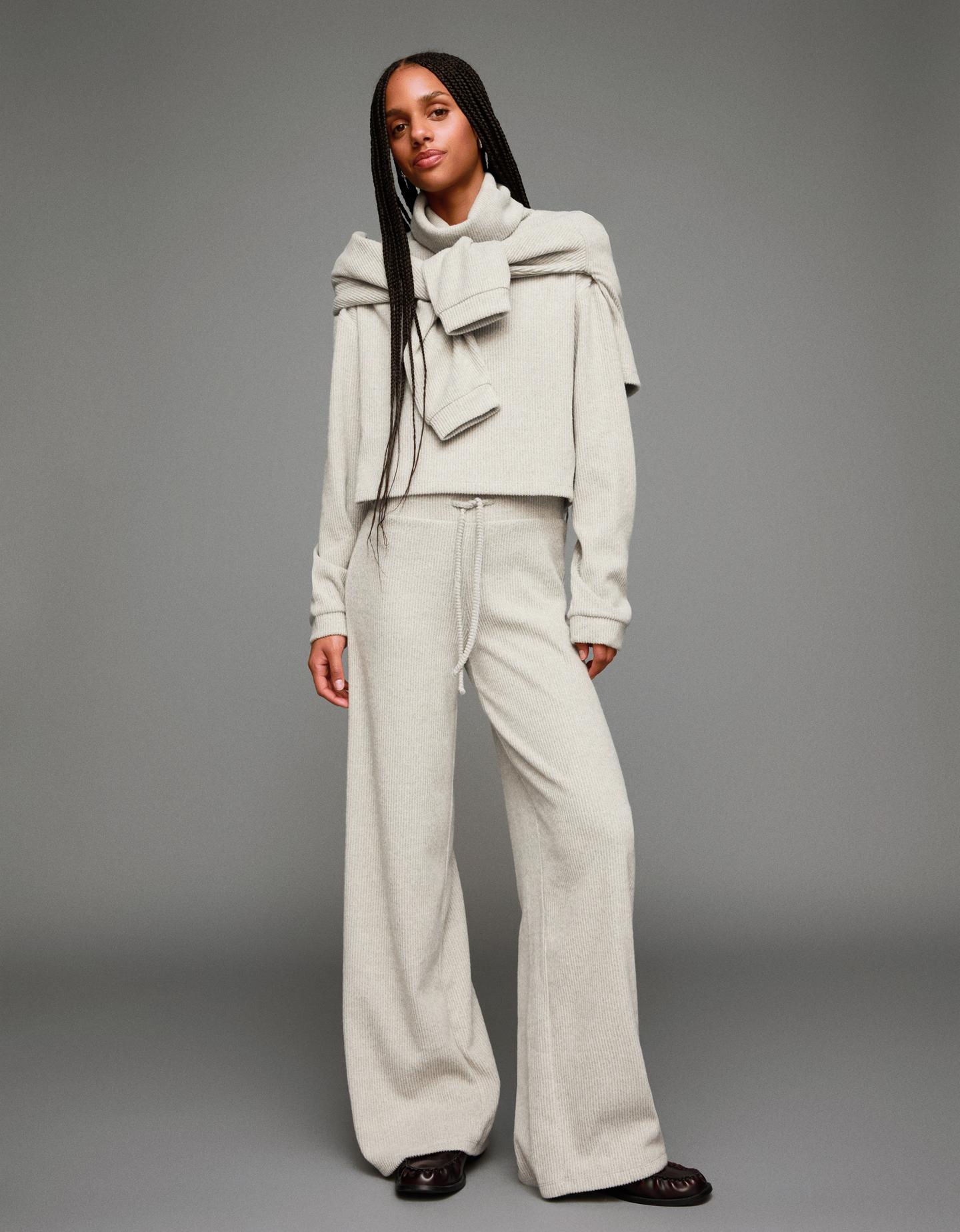 Bershka spodnie wide leg rib soft piaskowy