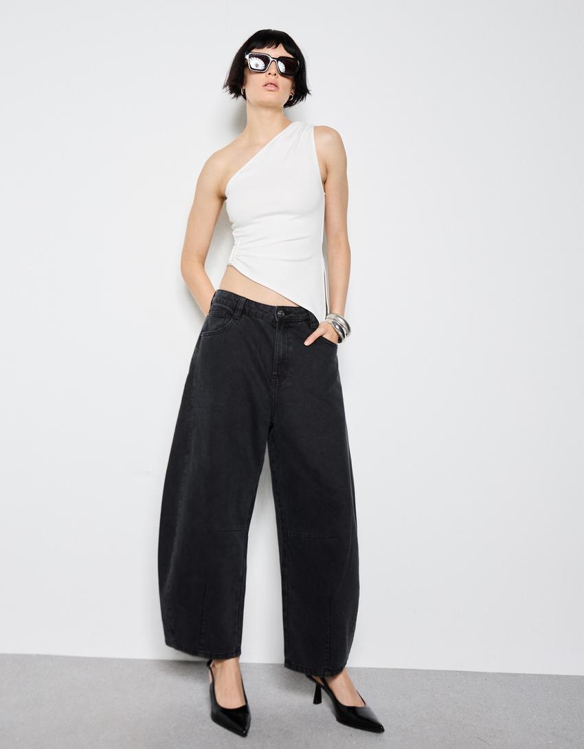 Asymmetric top with rhinestone ring-Cream