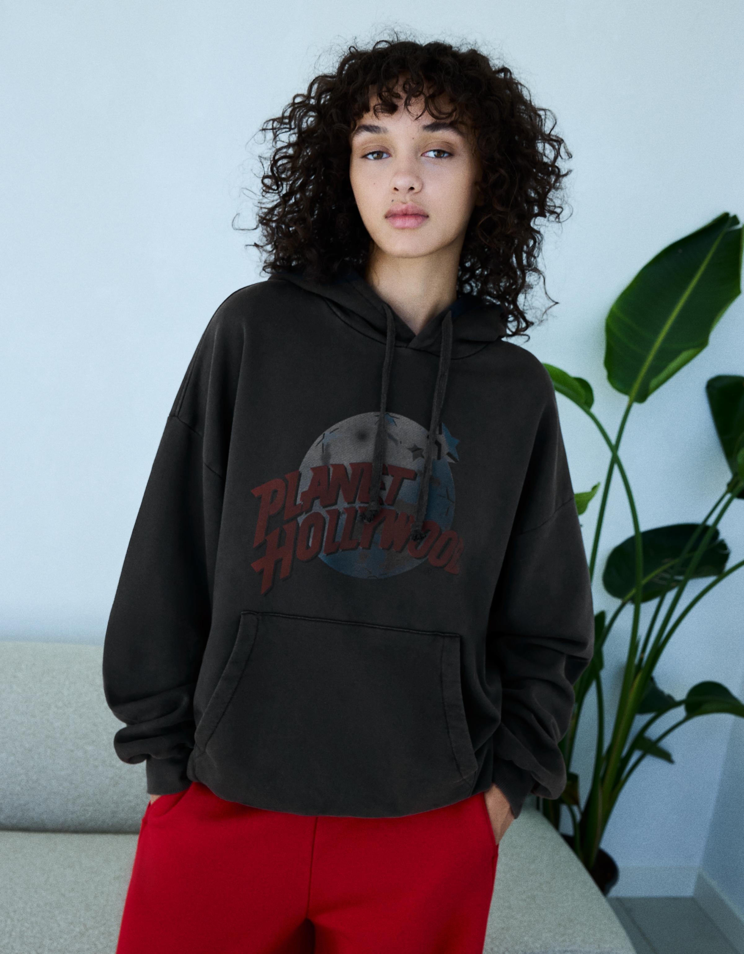 Bershka Bluza Z Kapturem Z Efektem Sprania Planet Holliwood Kobieta Szary