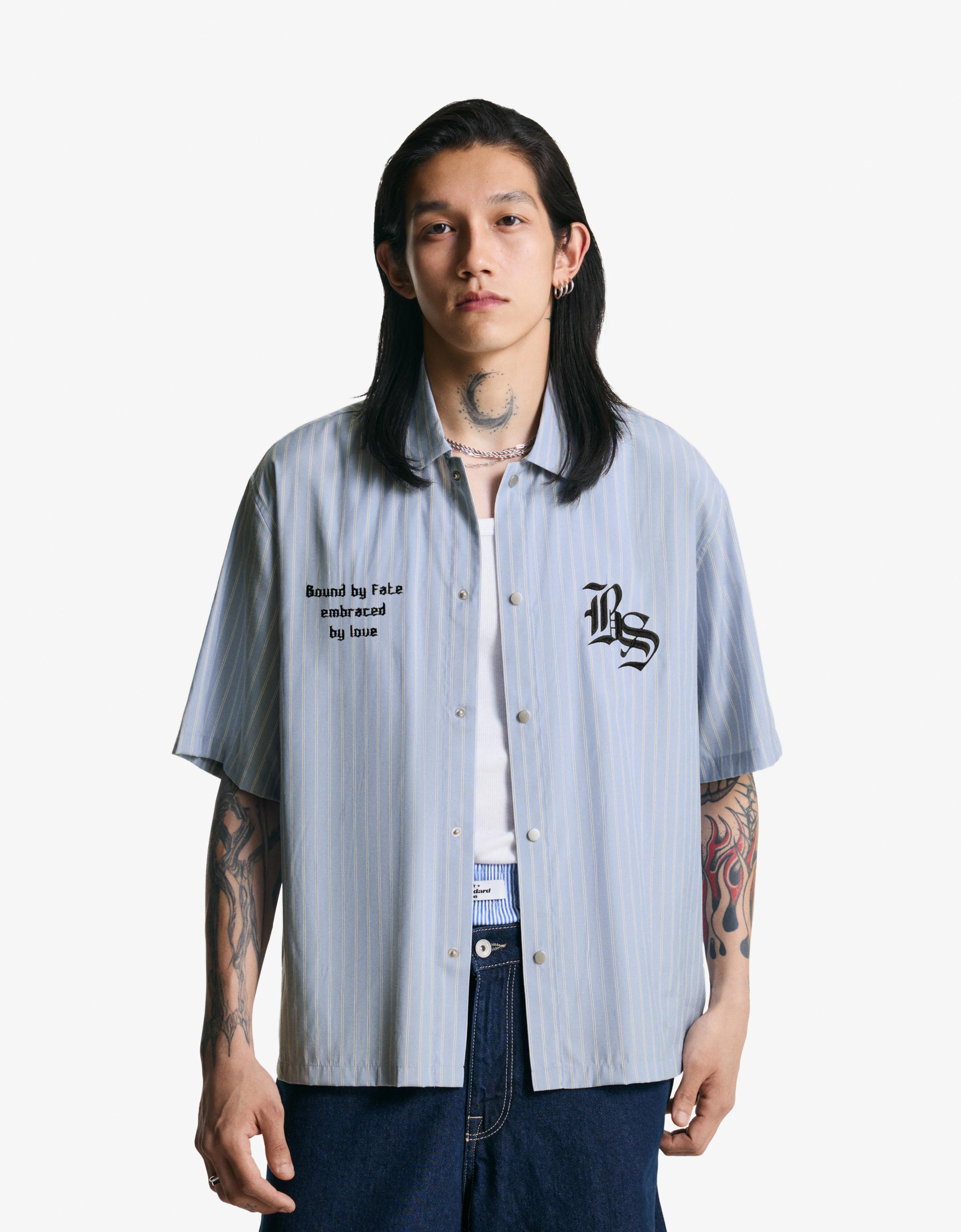 Bershka Besticktes Kurzarmhemd Herren Xl Blau