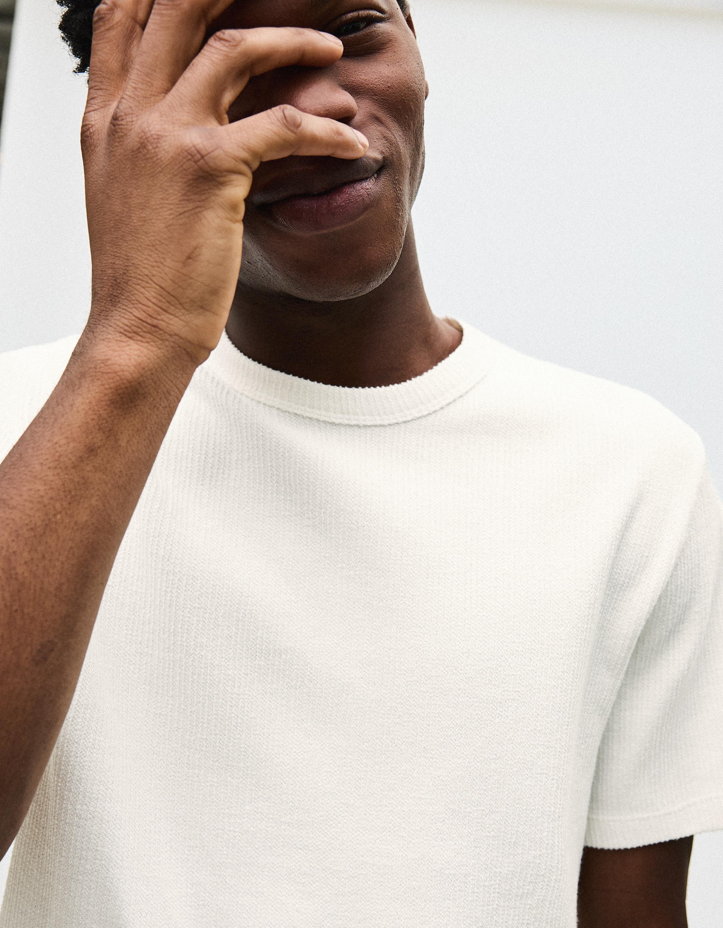 Kısa kollu dokulu tişört - Görsel 69