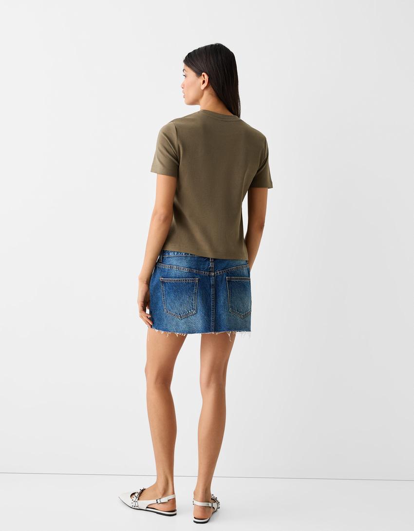 T-shirt manga curta regular fit-Caqui-1