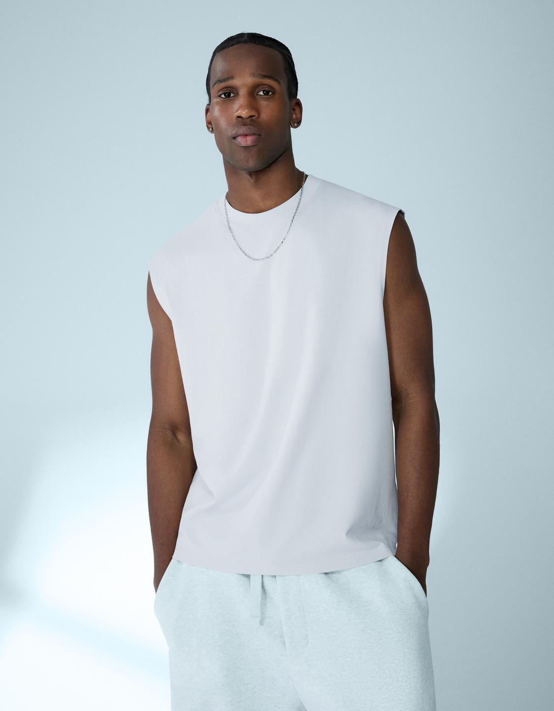 Camiseta sin mangas básica