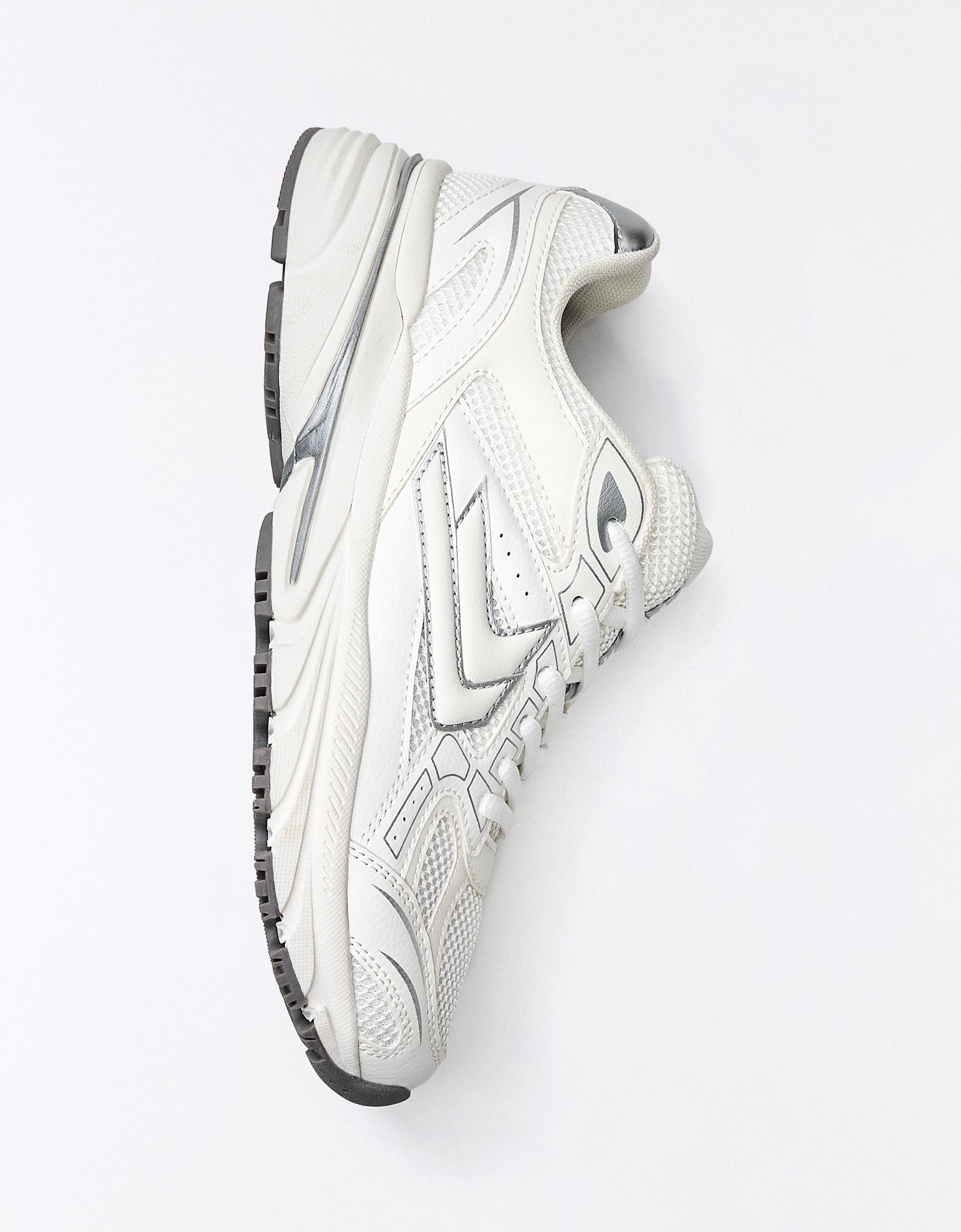 MULTI-PIECE TRAINERS — WHITE