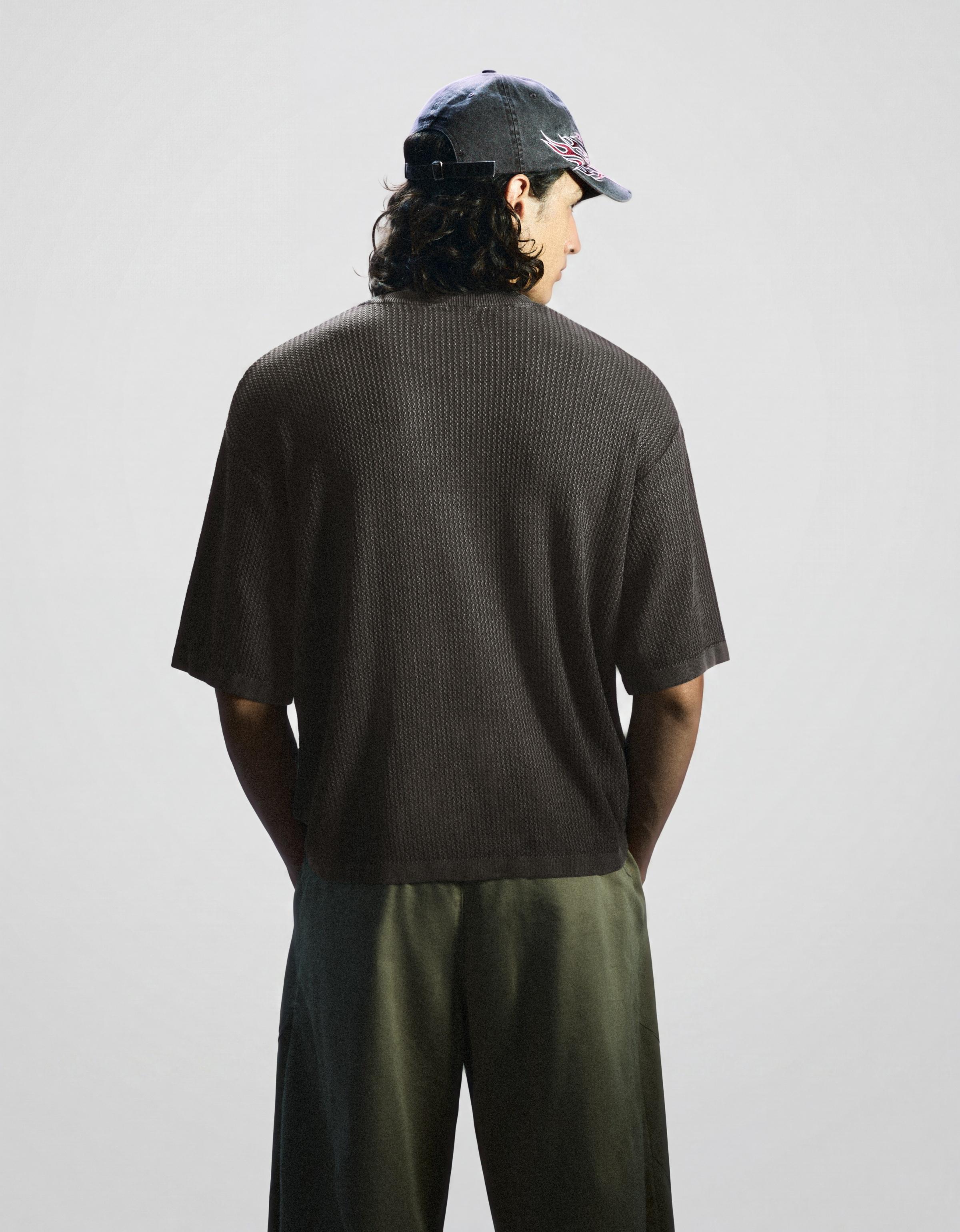 Short sleeve washed-effect T-shirt with patches — Grey
