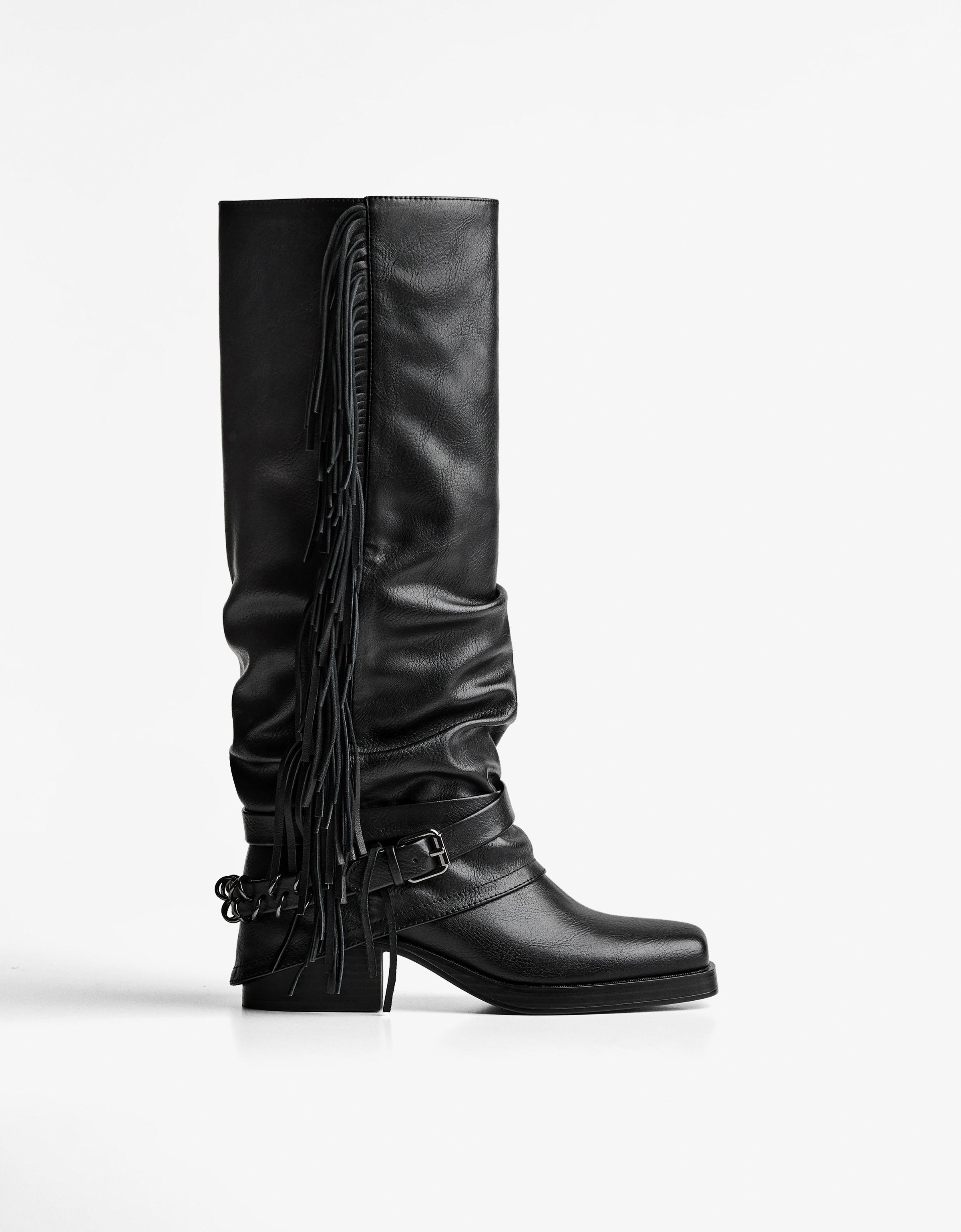 Bershka Flache Hosenstiefel Mit Fransen Damen 40 Schwarz