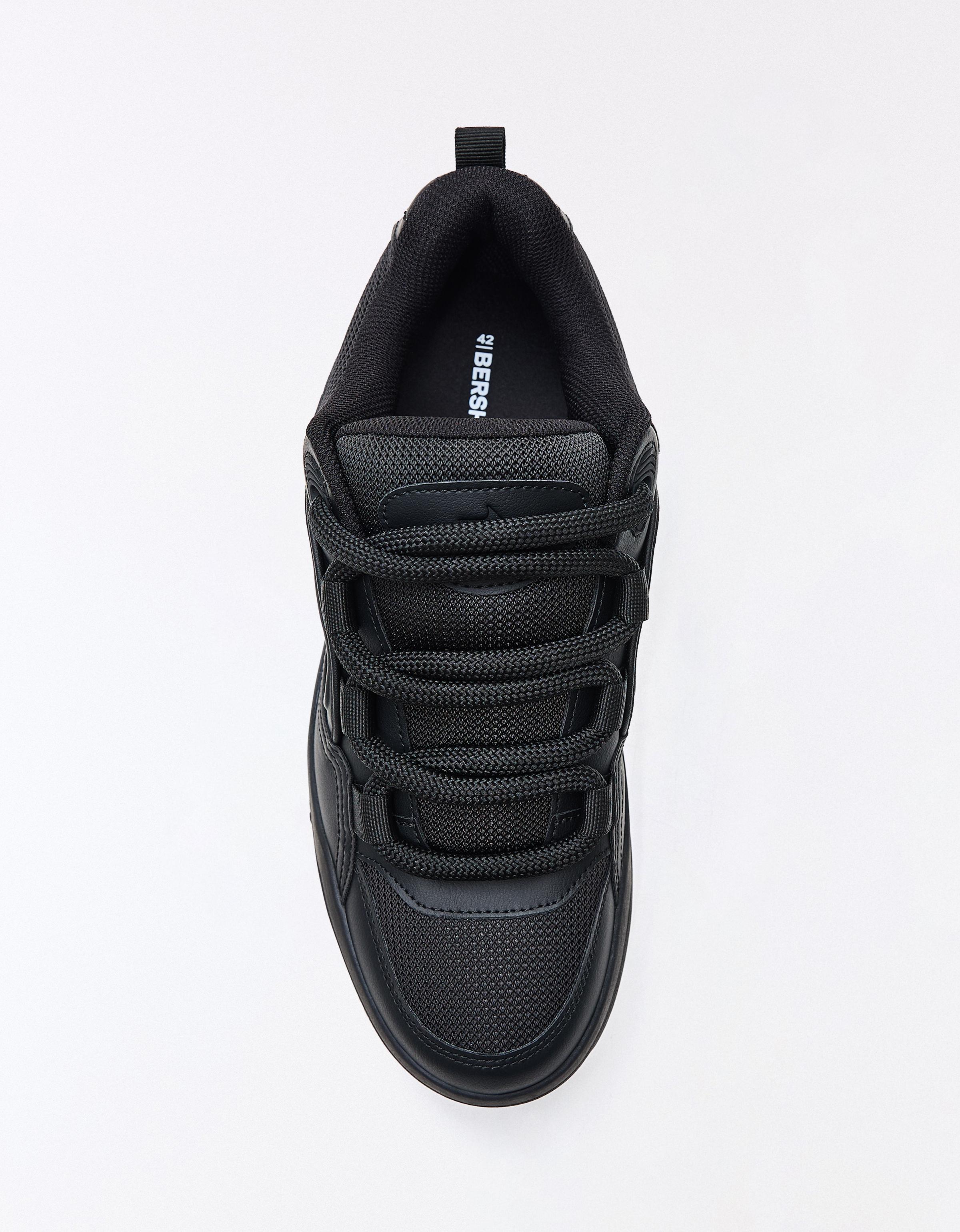 Skate trainers — BLACK