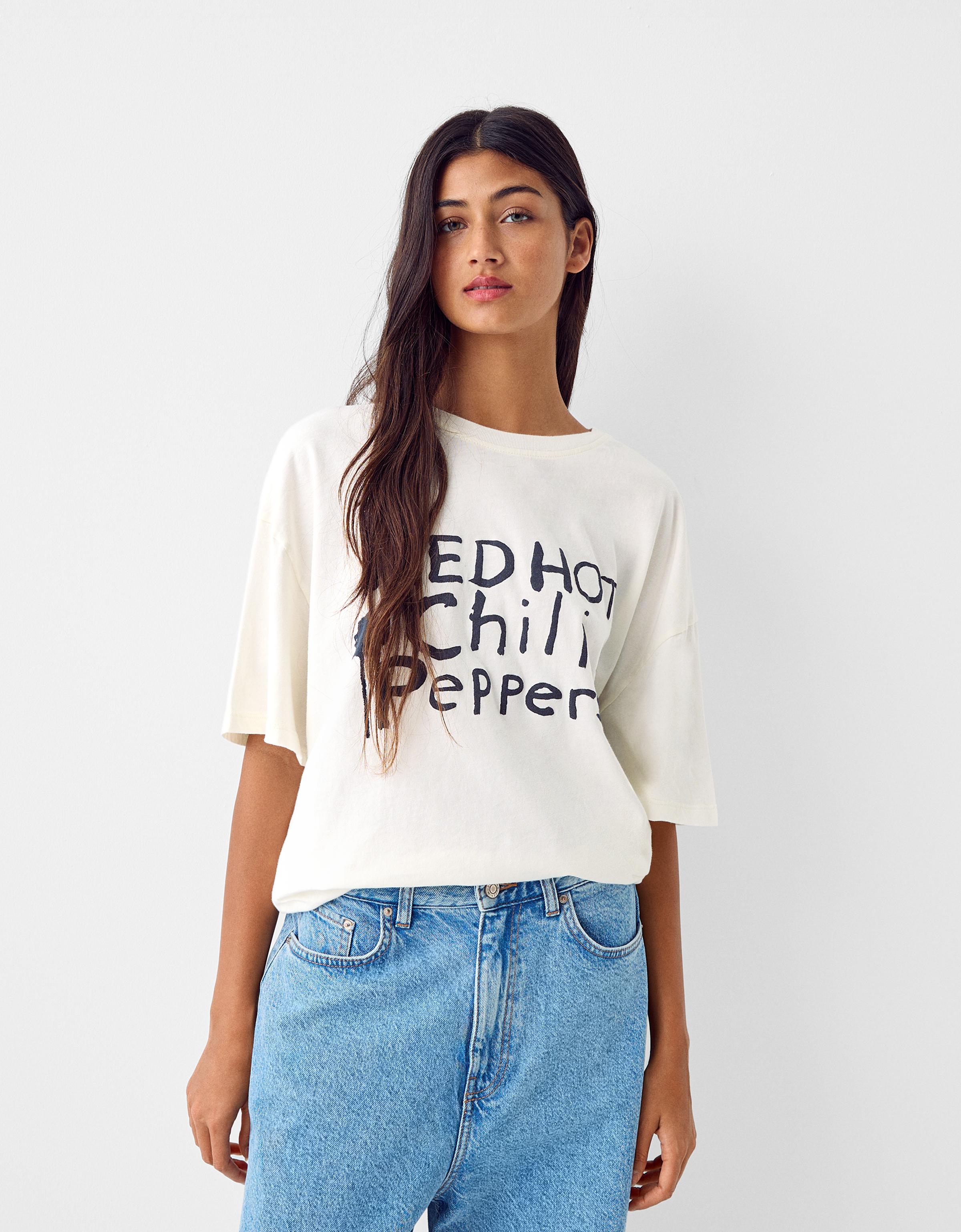 Camiseta Red Hot Chili Peppers manga corta Mujer Bershka